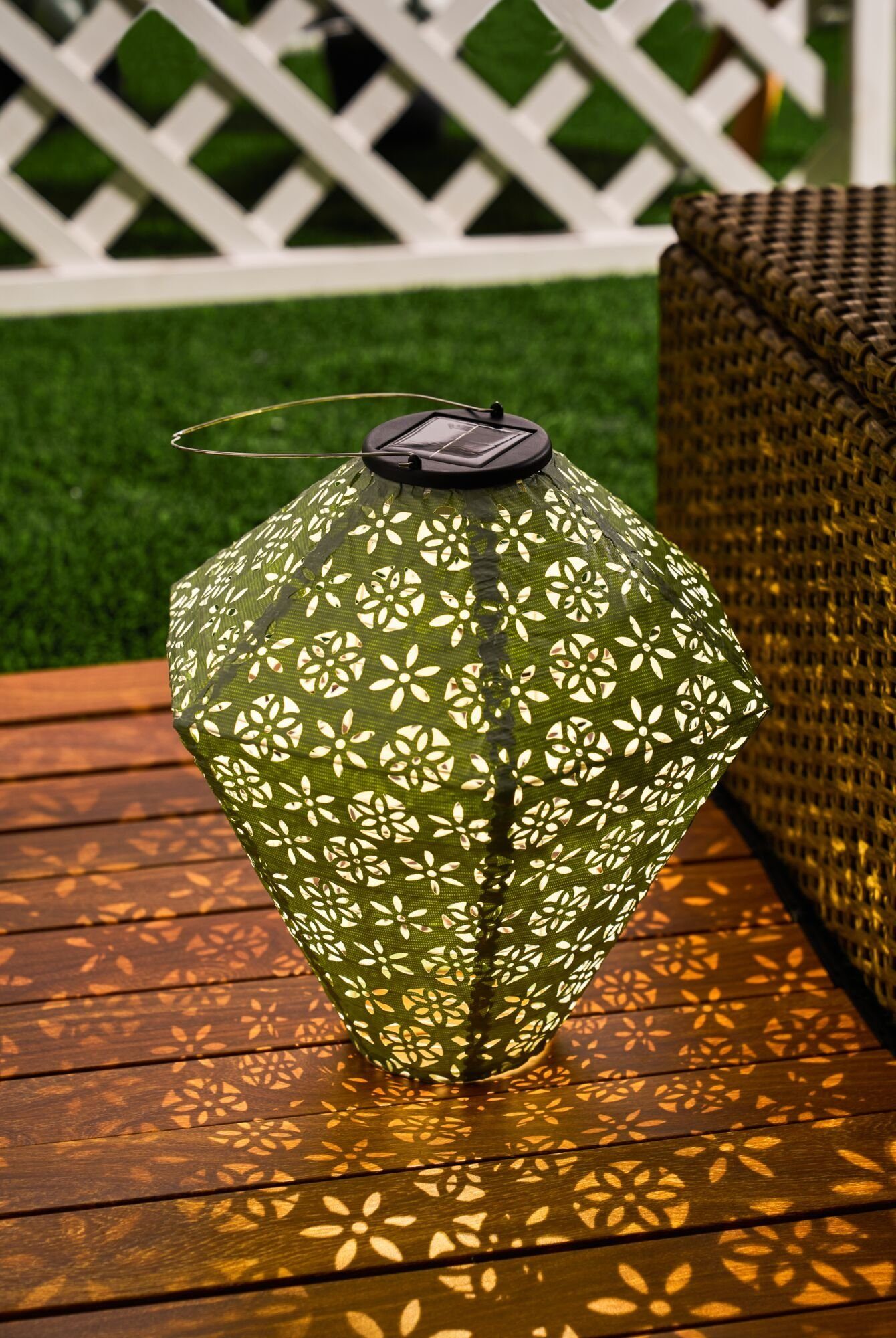 Pauleen LED Laterne Sunshine fest integriert Solar Tyvek Vlies, LED Flower Lampion grün