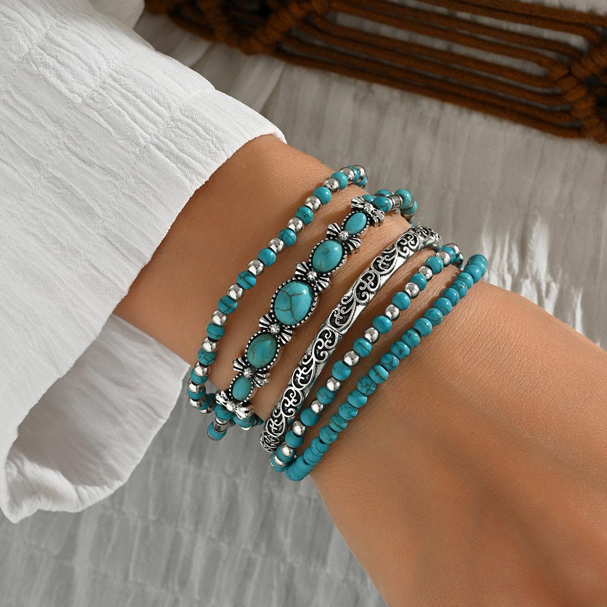 The Beauty House Armband Boho Armband Set mit türkisen Perlen, – Mehrreihiger Damenschmuck im Ethno Stil