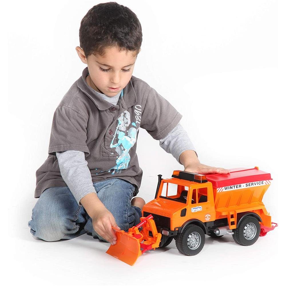 Bruder® Spielzeug-Winterdienst 02572 - Unimog-Winterdienst, LKW Streufahrze günstig online kaufen