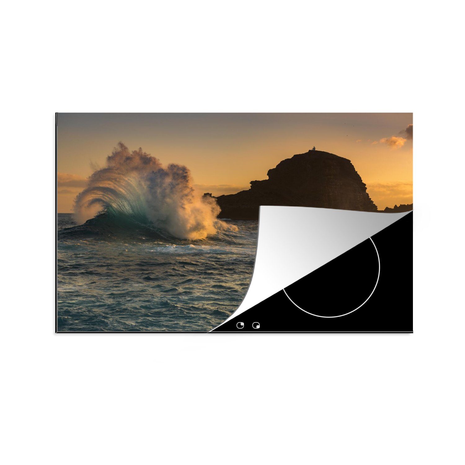 MuchoWow Herdblende-/Abdeckplatte Ein schönes Foto einer Welle, die auf Madeira an Land gespült wird, Vinyl, (1 tlg), 81x52 cm, Induktionskochfeld Schutz für die küche, Ceranfeldabdeckung
