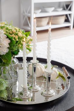 EDZARD Kerzenleuchter Fiona, Kerzenständer mit Silber-Optik, Kerzenhalter für Stabkerzen, versilbert und anlaufgeschützt, Höhe 18 cm