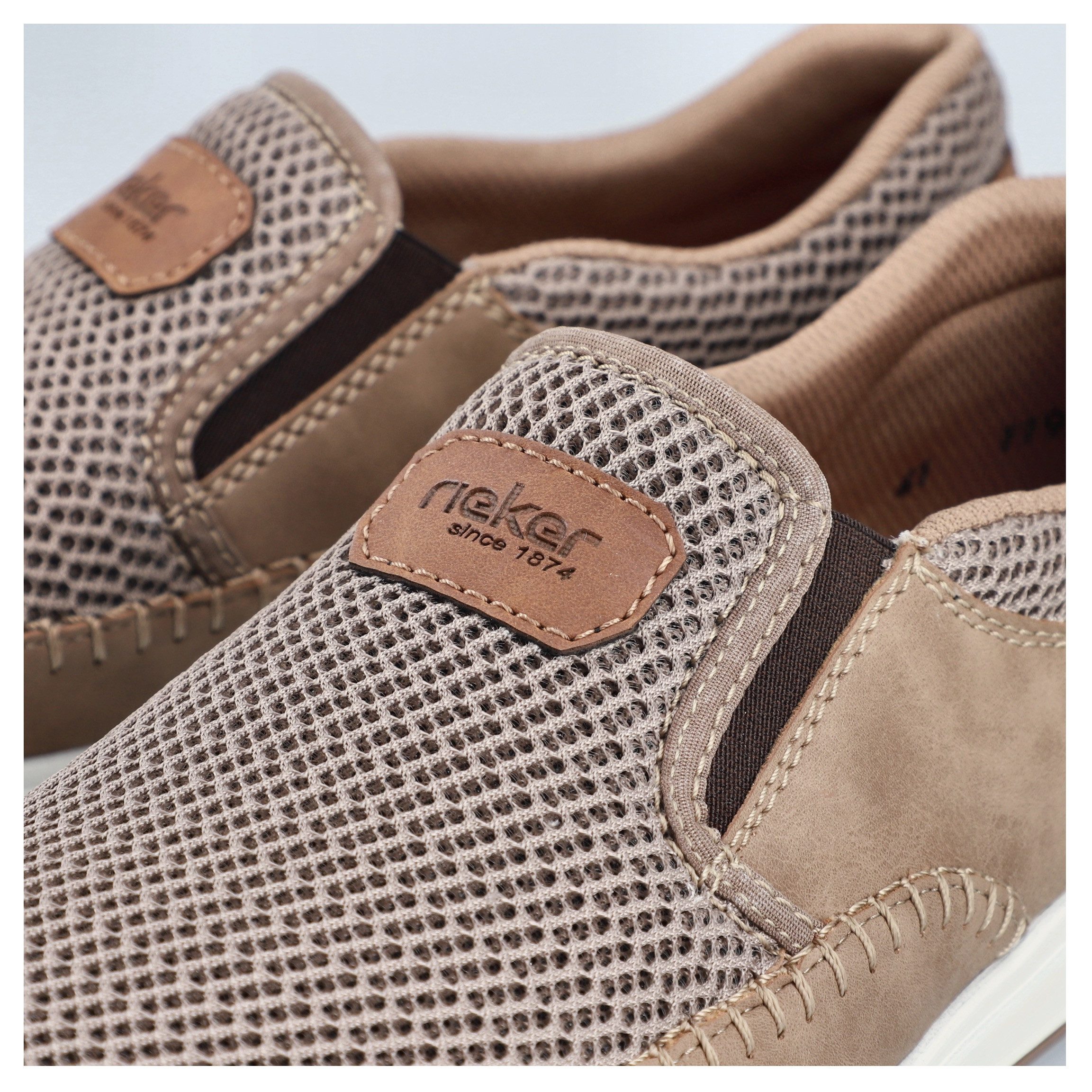 Rieker Slipper Slip-on Sneaker, Schlupfschuh mit Stretcheinsätze