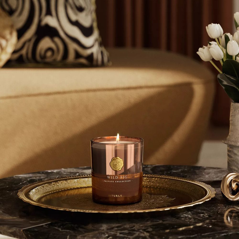Rituals Duftkerze Rituals Wild Fig Duftkerze 360 g – Private Collection., Luxuriöse Duftkerze mit Feige, Iris und Veilchen
