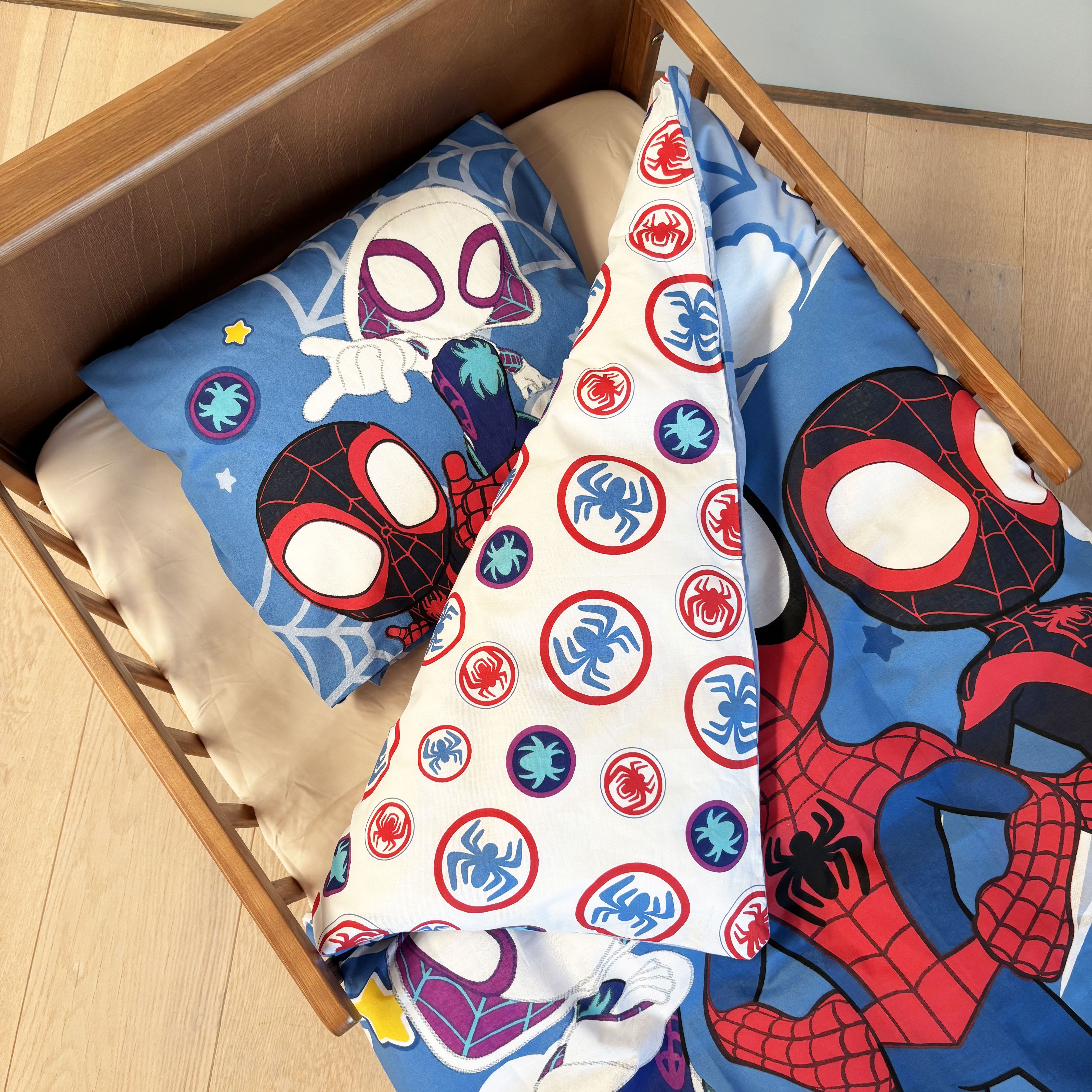MARVEL Kinderbettwäsche Marvel Spidey Amazing Friends Kinderbettwäsche Ghost-Spider 100x135 cm, Renforcé, 2 teilig