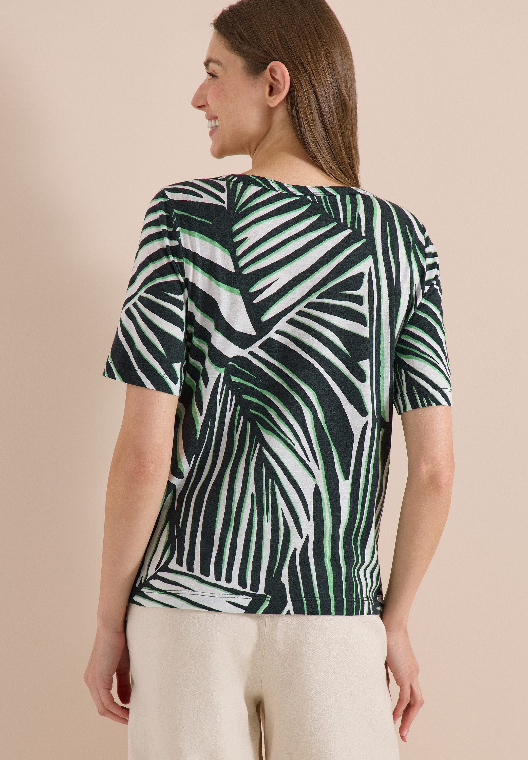 CECIL Kurzarmshirt Sommershirt mit grafischem Blätter-Print – Bild 2 von 5