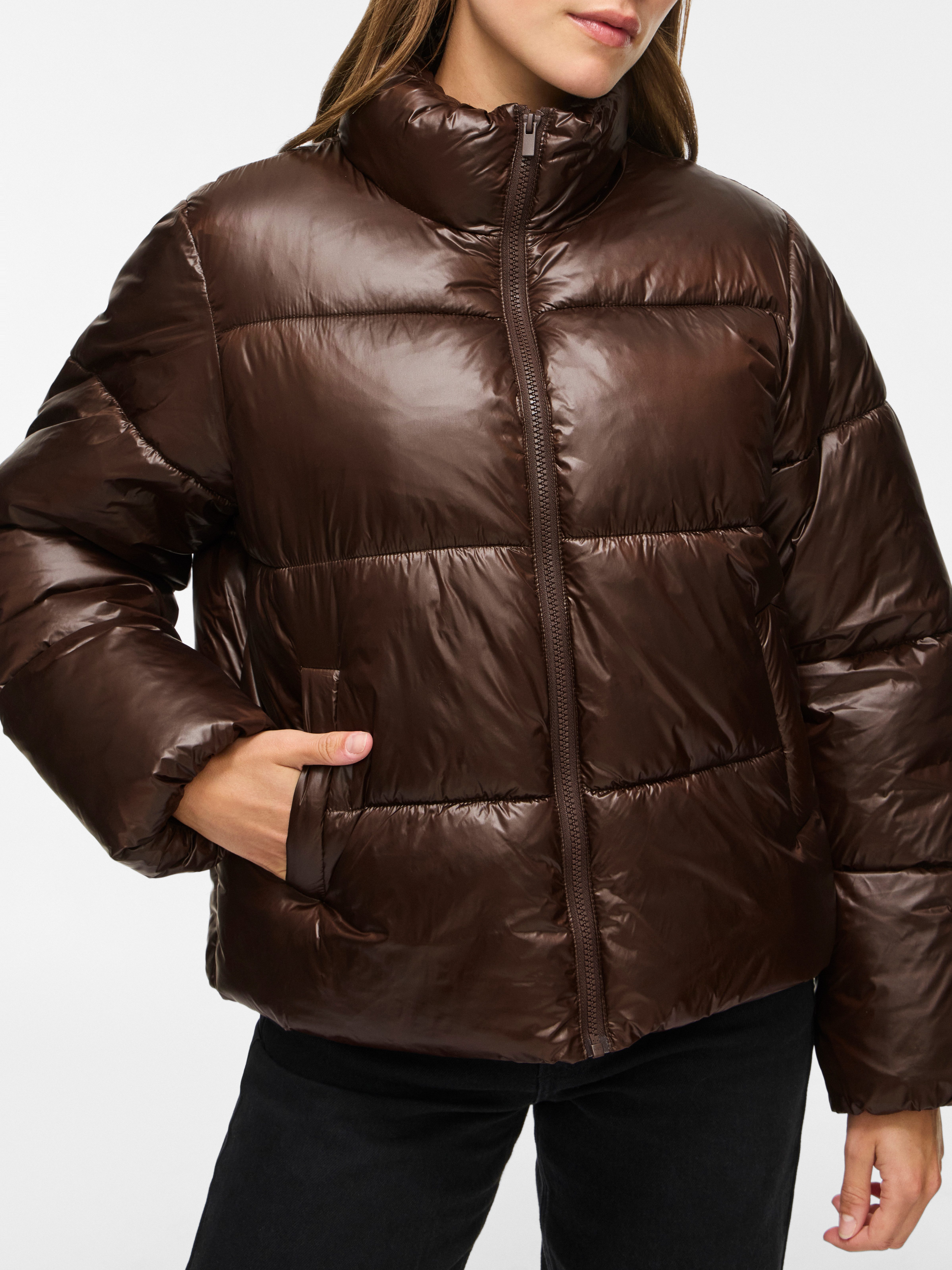Vila Steppjacke VILYCHEE L/S SHORT PUFFER/TB Kunstfaser, hoher Stehkragen