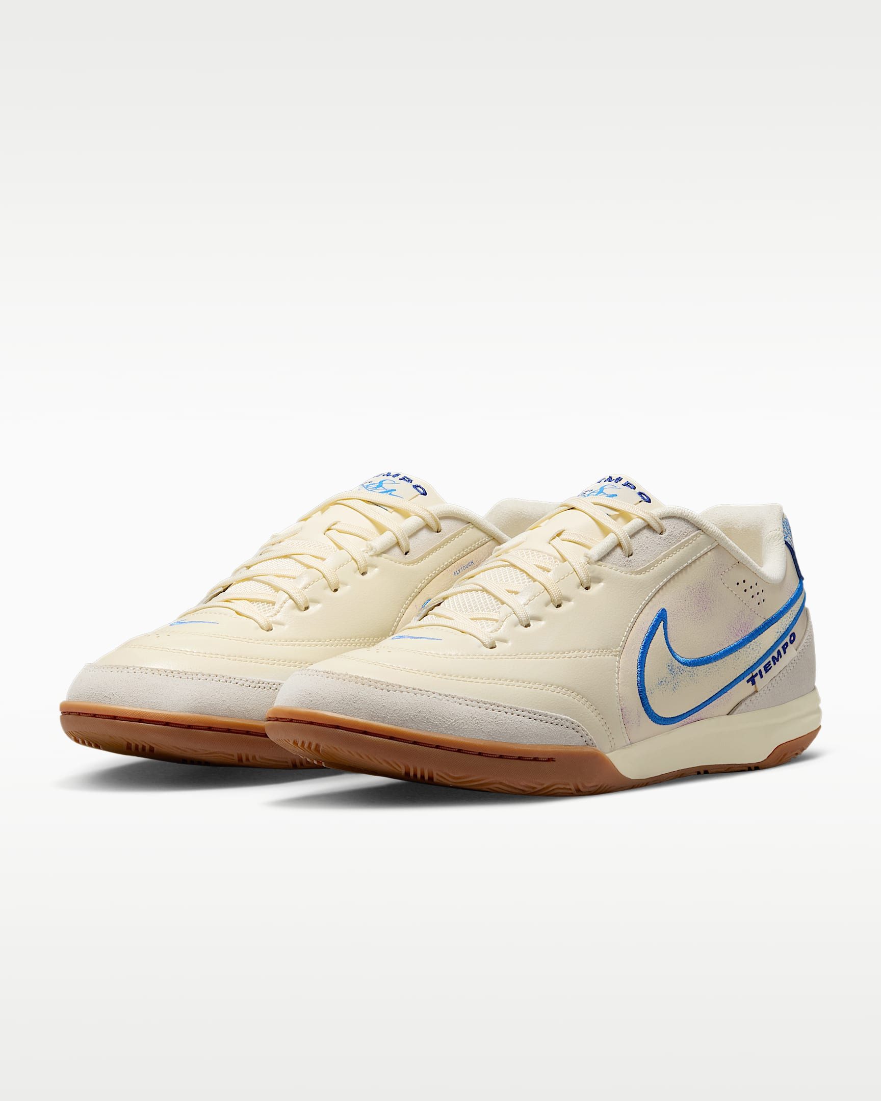 Nike TIEMPO STREETGATO PRM Fußballschuh Für den Einsatz auf Hart- und Hallenplätzen und auf der Straße