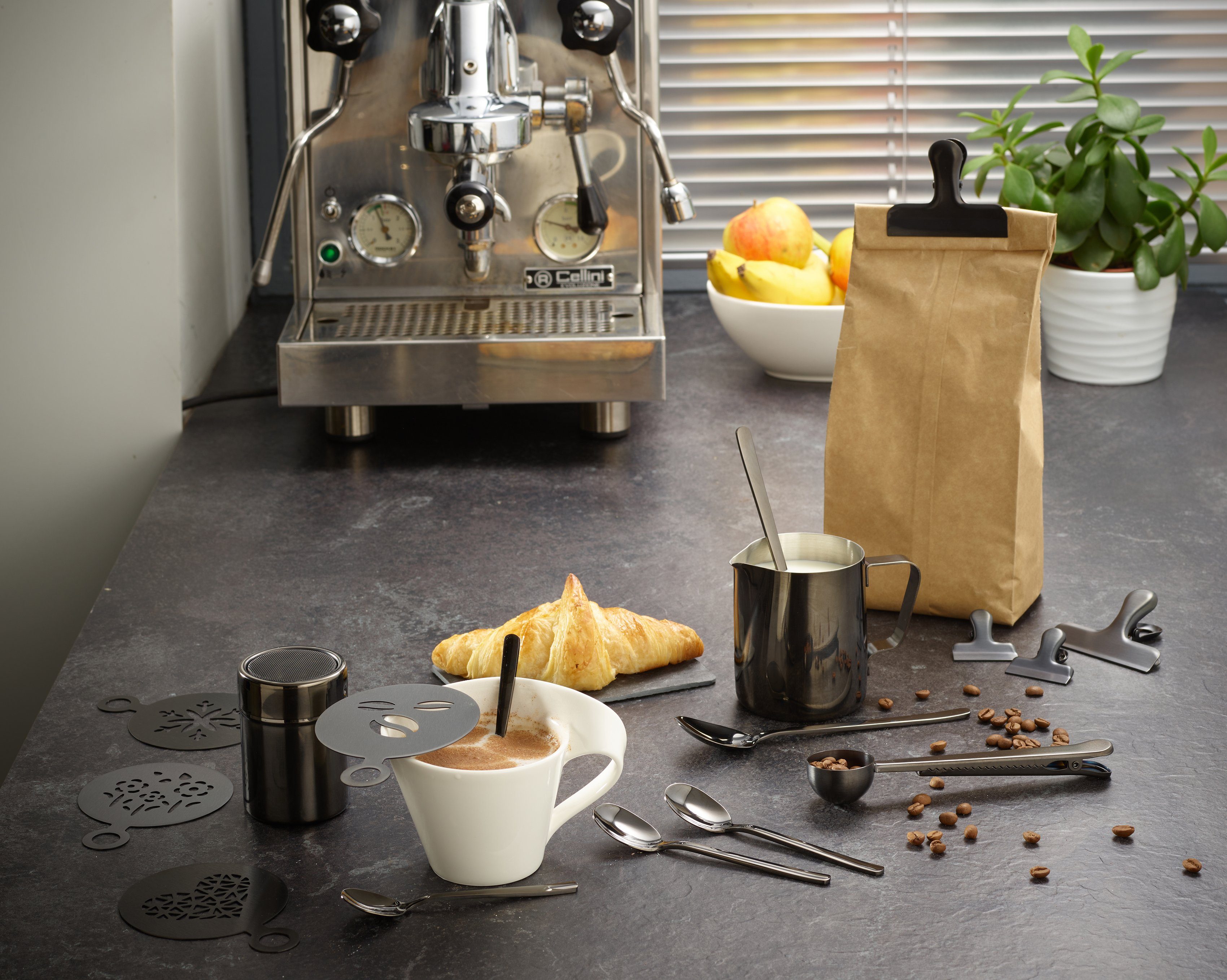 ECHTWERK Barista-Set, Kaffeezubehör-Set, ideal für Cappuccino oder Latte Macchiato, 23-tlg.