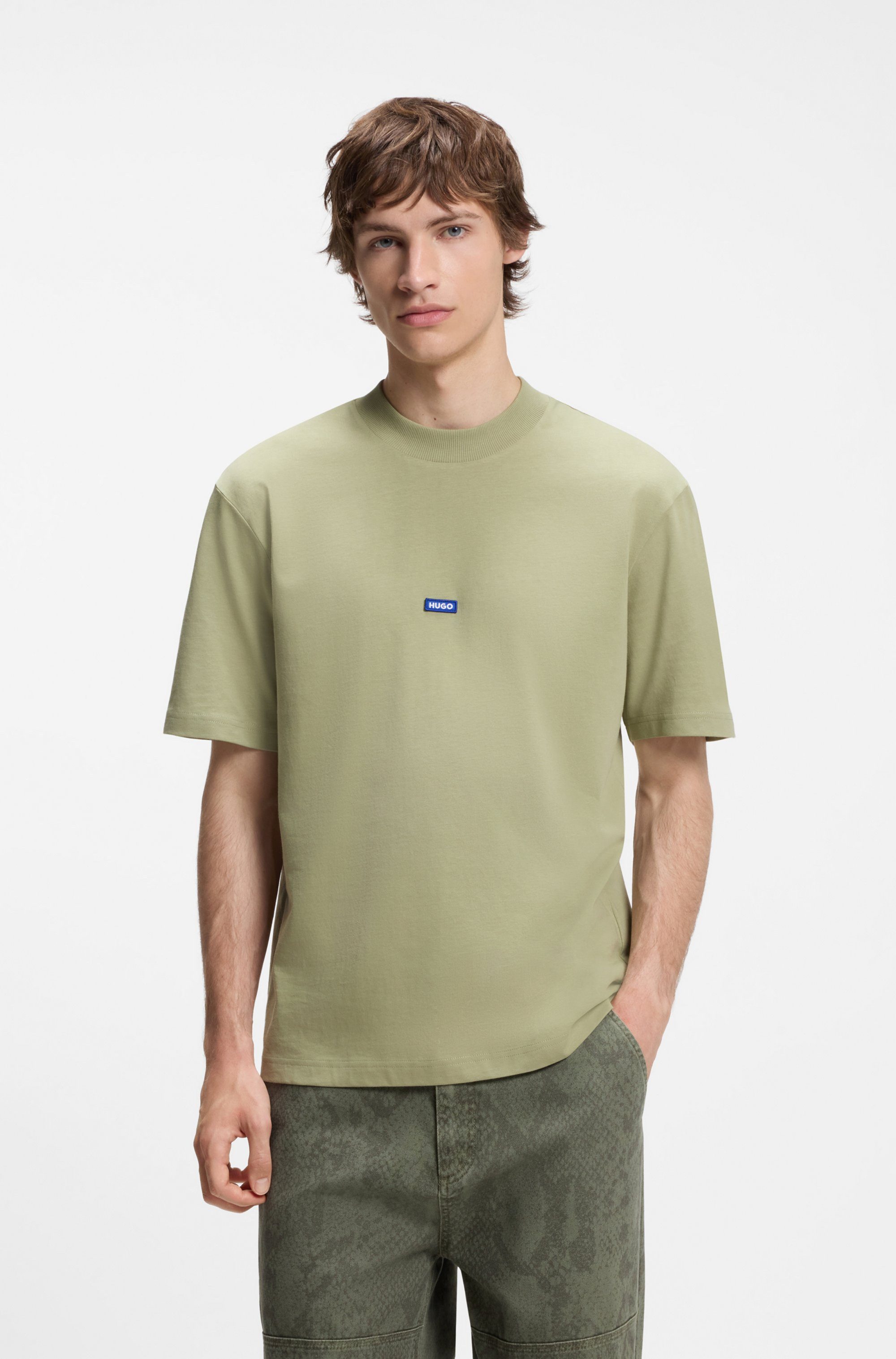 HUGO T-Shirt Nieros mit Logo-Patch