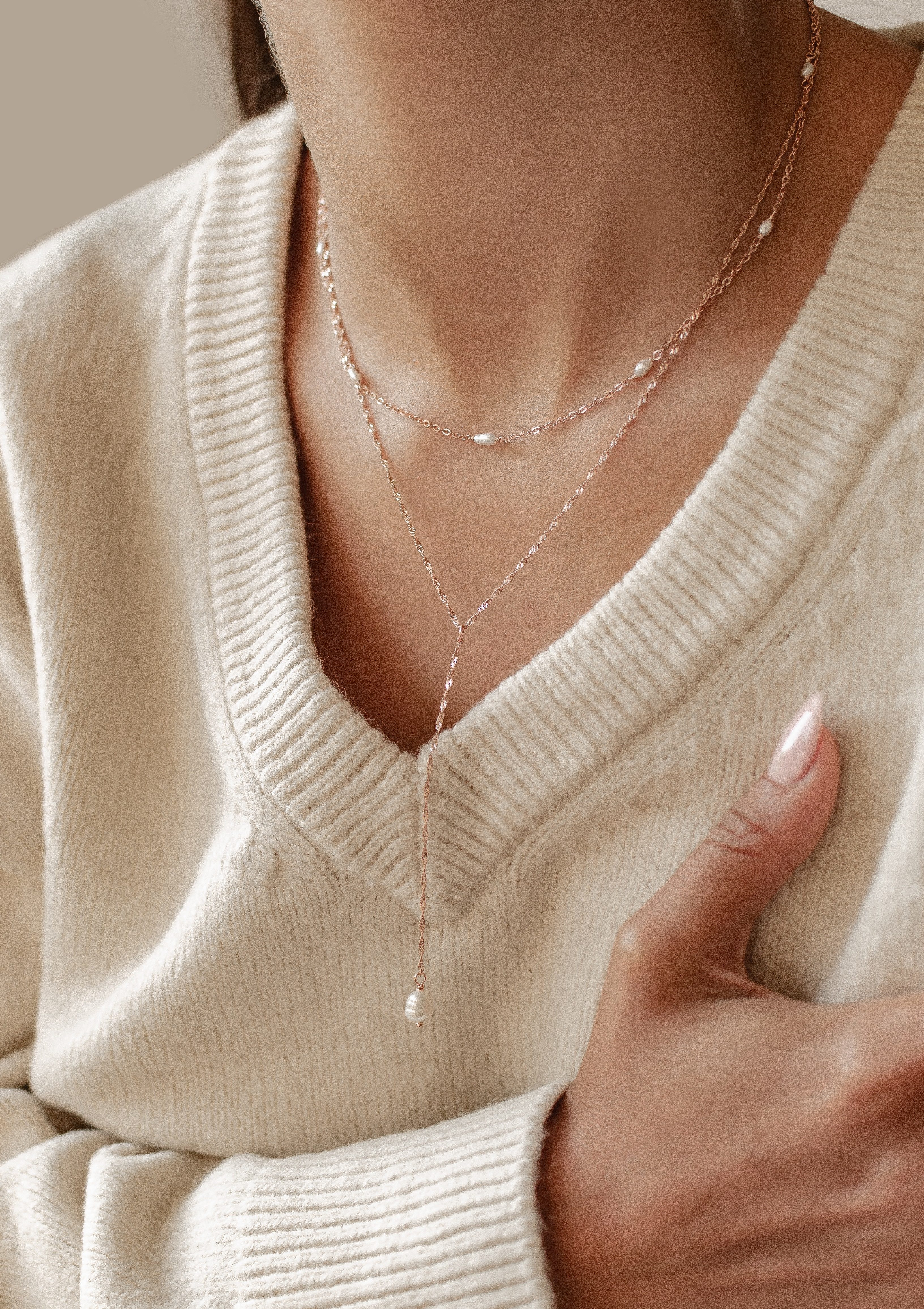 Hey Happiness Perlenketten-Set Layer mit Süßwasserperle Anhänger für Damen, 2er Set 925 Silberketten, Y Kette & zarte Perlenkette, Brautschmuck