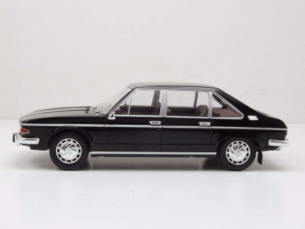 Whitebox Modellauto Tatra 613 1973 schwarz, Maßstab 1:24