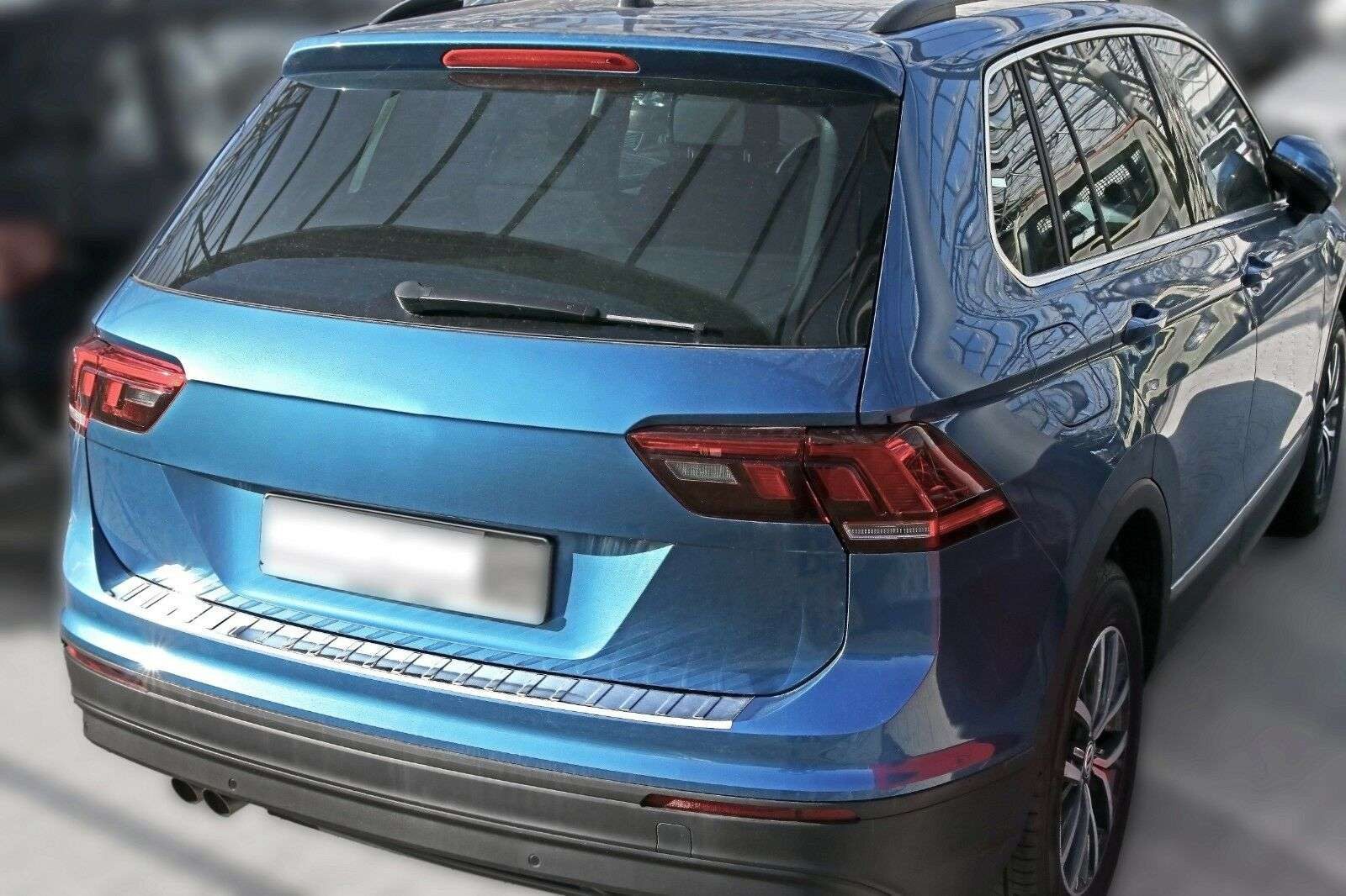 RECAMBO Ladekantenschutz für VW TIGUAN II und ALLSPACE, ab 2016 Stoßstangenschutz, V2A rostfrei, Exklusive Optik, praktischer Schutz & perfekte Passform