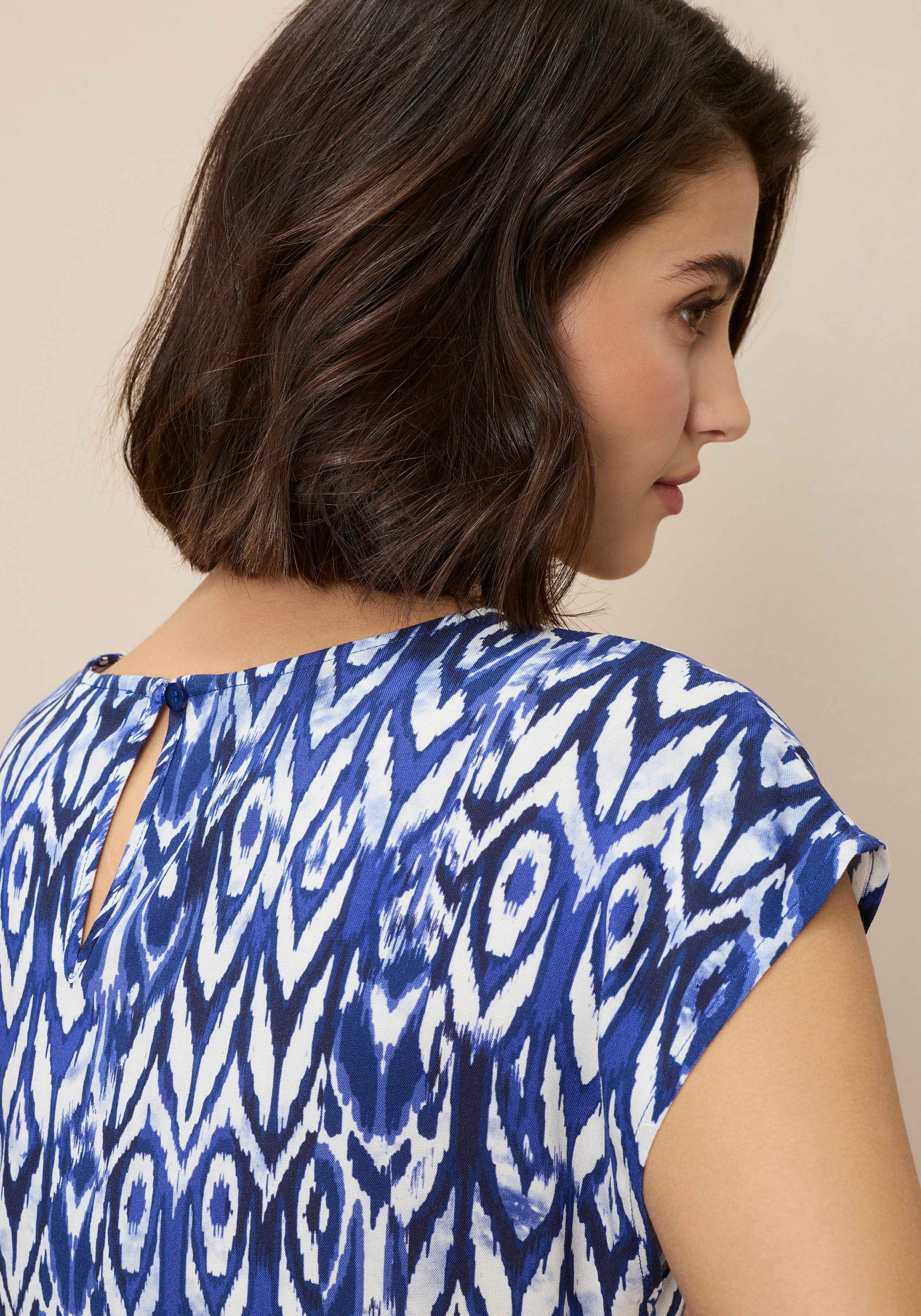 Tamaris Shirtbluse mit abgerundetem Saum. € 39,99, (€ 39,99 pro 1 Stk).