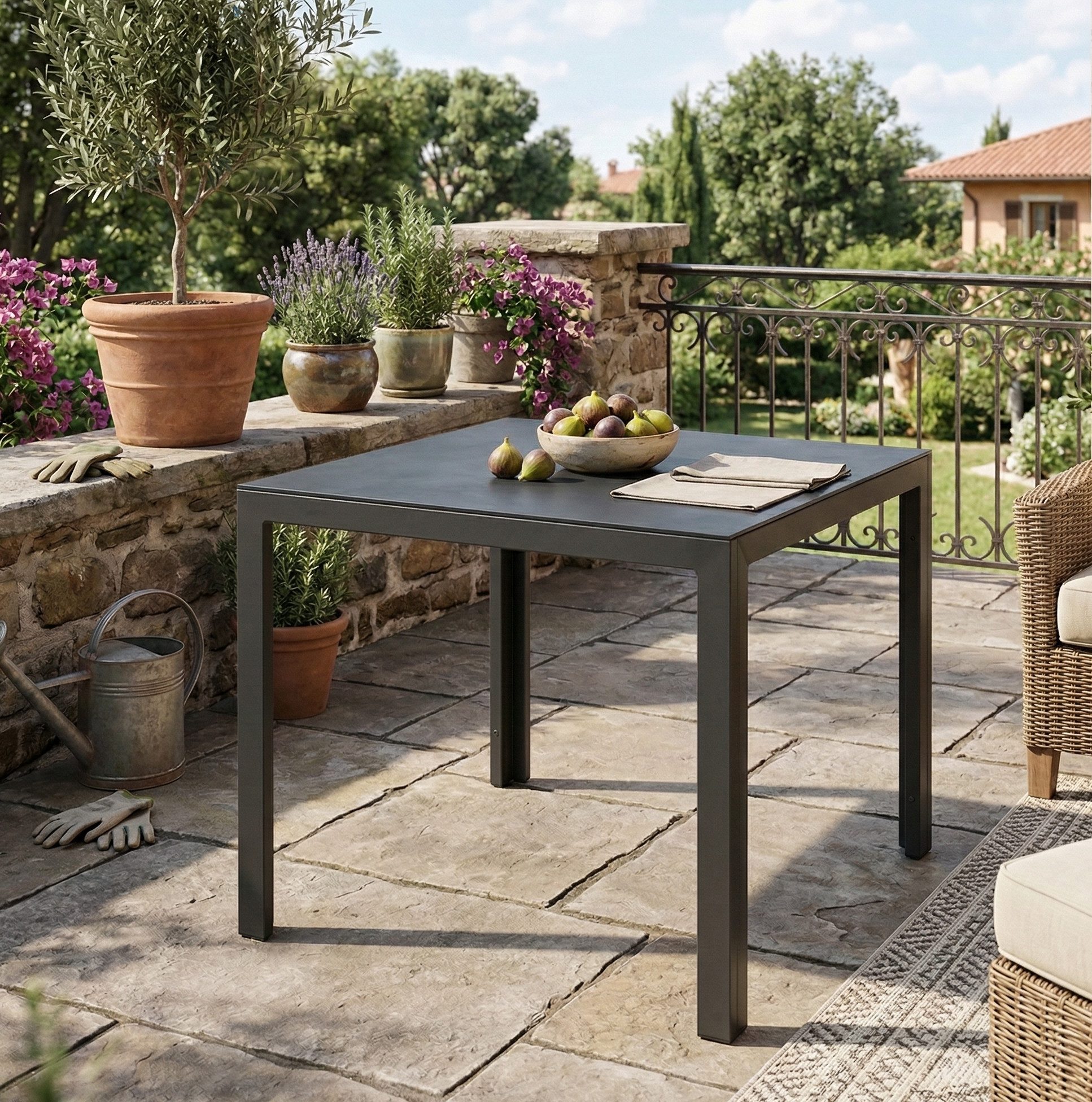 MANDALIKA Garden Gartentisch Dining Tisch Luna 80x80x74 cm Dekorglas Steinoptik