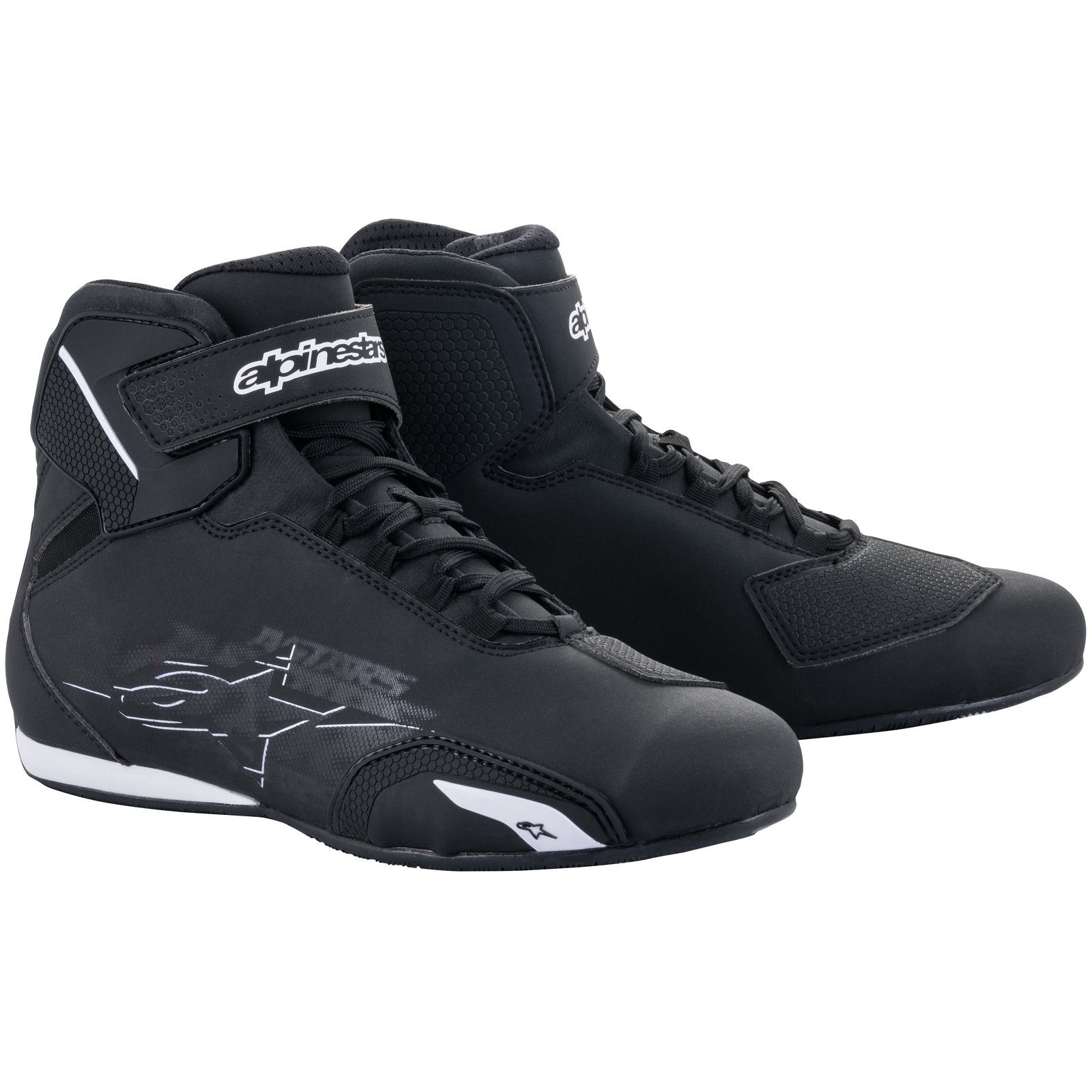 Alpinestars Alpinestars Sektor Motorradschuhe schwarz / weiß 46 Motorradstiefel (Packung, Antistatische und Öl- und Benzinfeste Sohle)