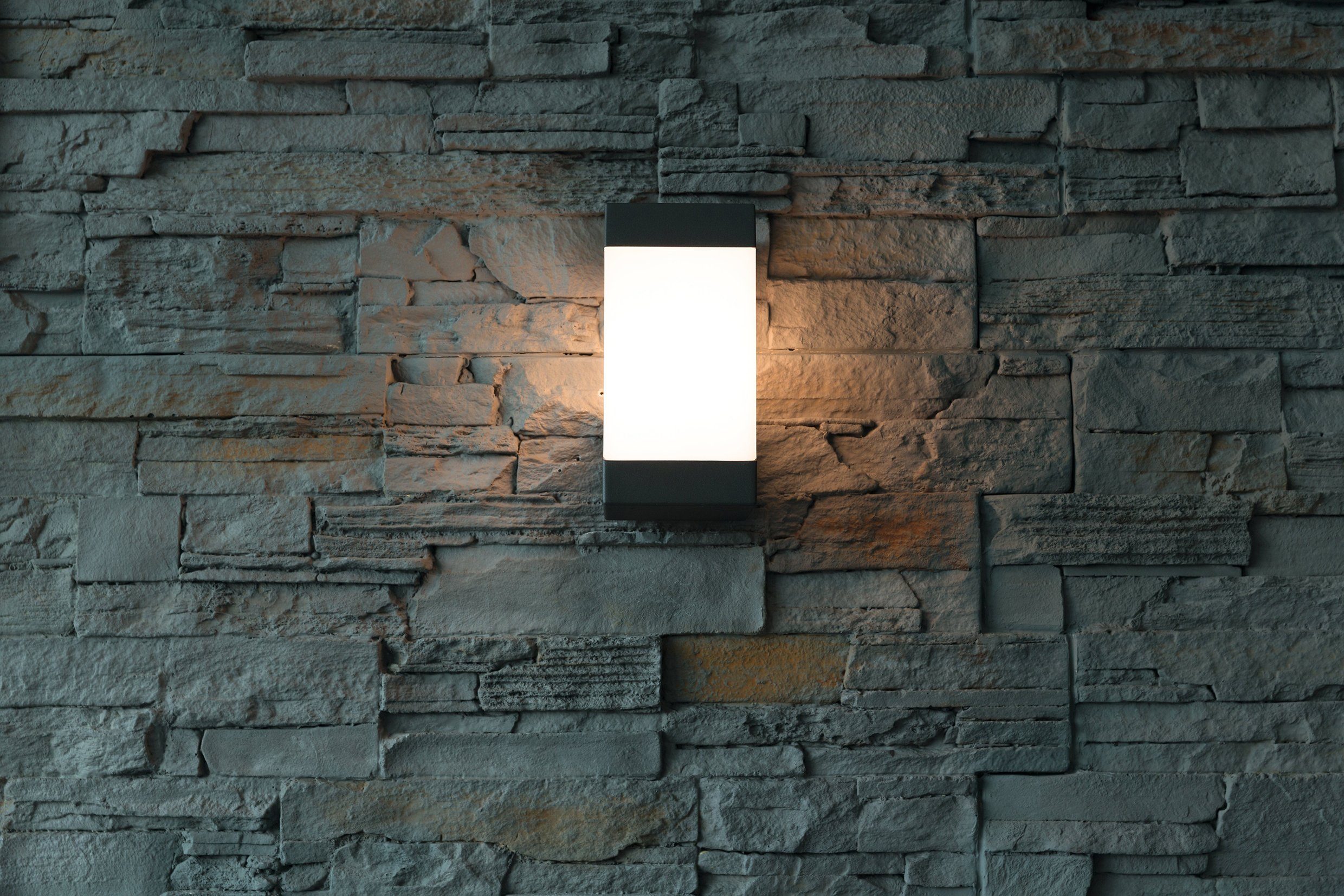 HEITRONIC Außen-Wandleuchte Madeleine, ohne Leuchtmittel, Wandlampe, Außenlampe, matter Rundum-Lichtaustritt