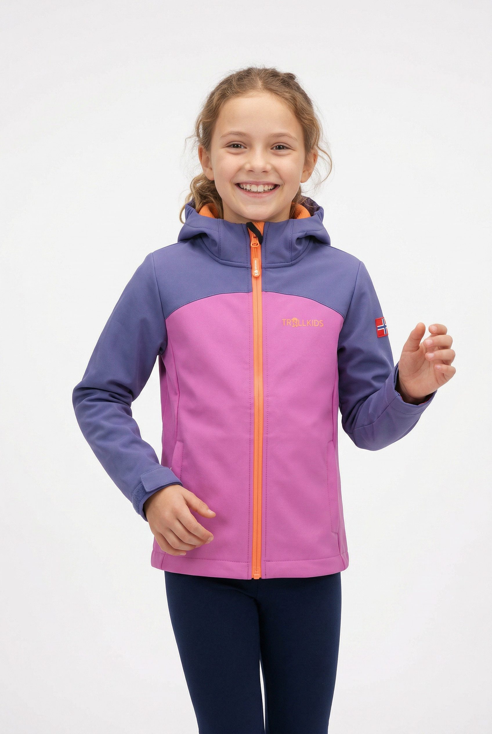 TROLLKIDS Softshelljacke Girls Kristiansand Jacket XT wasserabweisend, mit zwei Hüfttaschen mit Reißverschluss