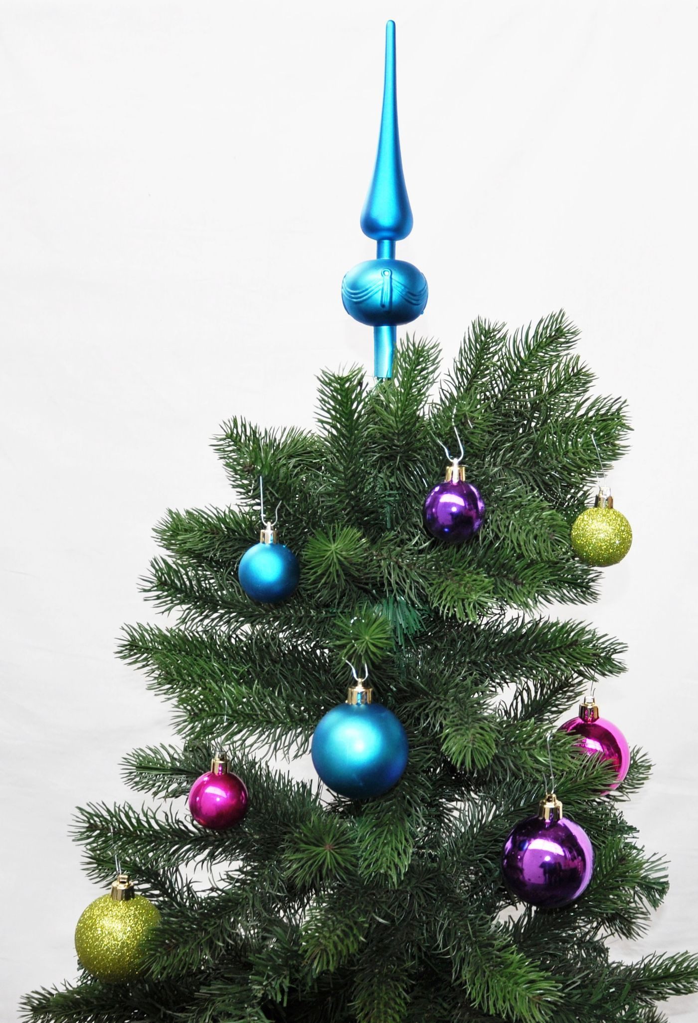 JACK Christbaumschmuck JACK by Inge 47x Kunststoff Christbaumkugeln Ø 4+6cm mit Spitze+Haken, Durchmesser Kugeln: 30 x 6cm + 17 x 4cm, Spitze: 24 x 6 cm