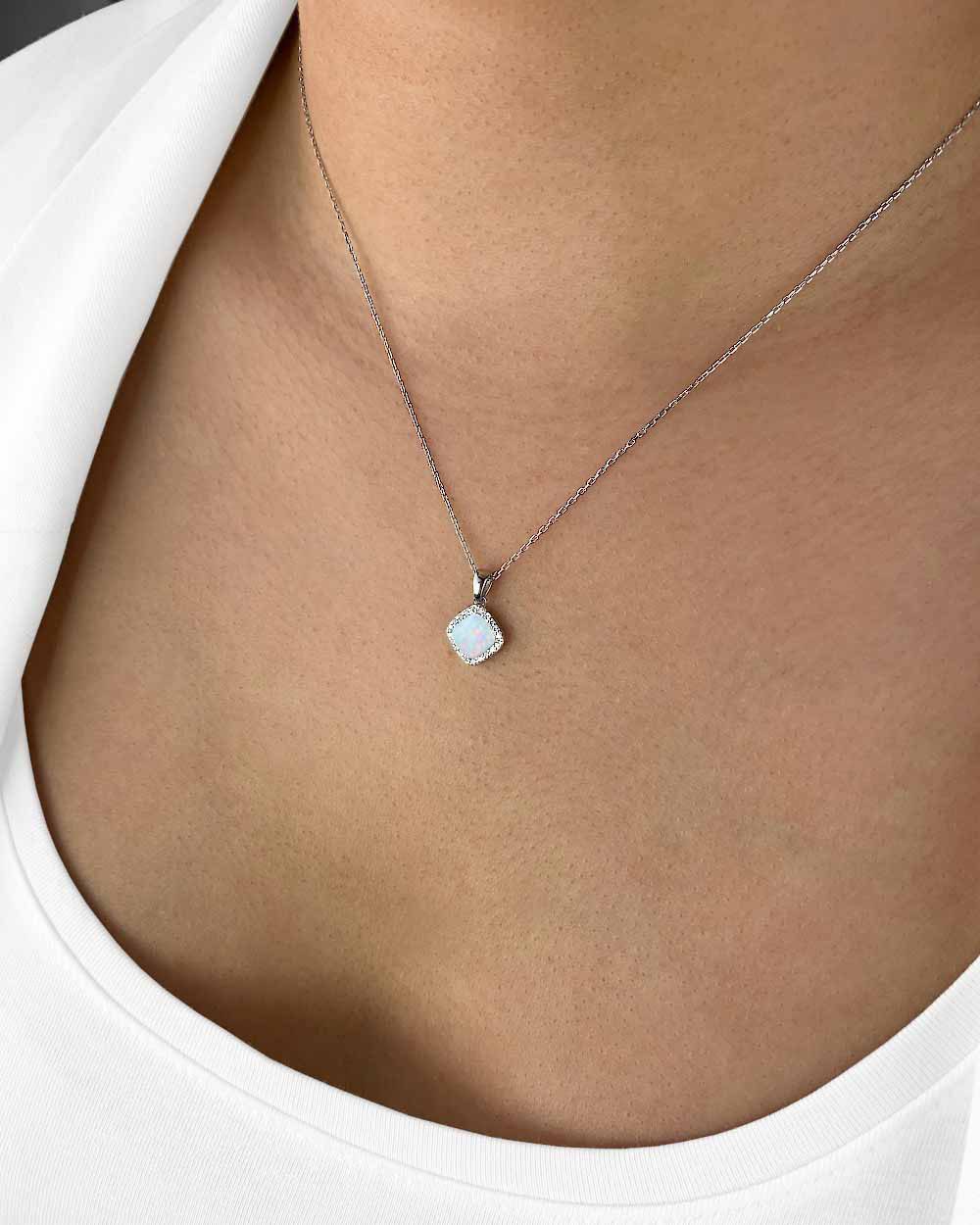 DANIEL CLIFFORD Kette mit Anhänger 'Alexis' Damen Halskette Silber 925 Anhänger Mondstein Kristall (inkl. Verpackung), Silberkette mit viereckigem Kristall Anhänger Moonstone Schimmer