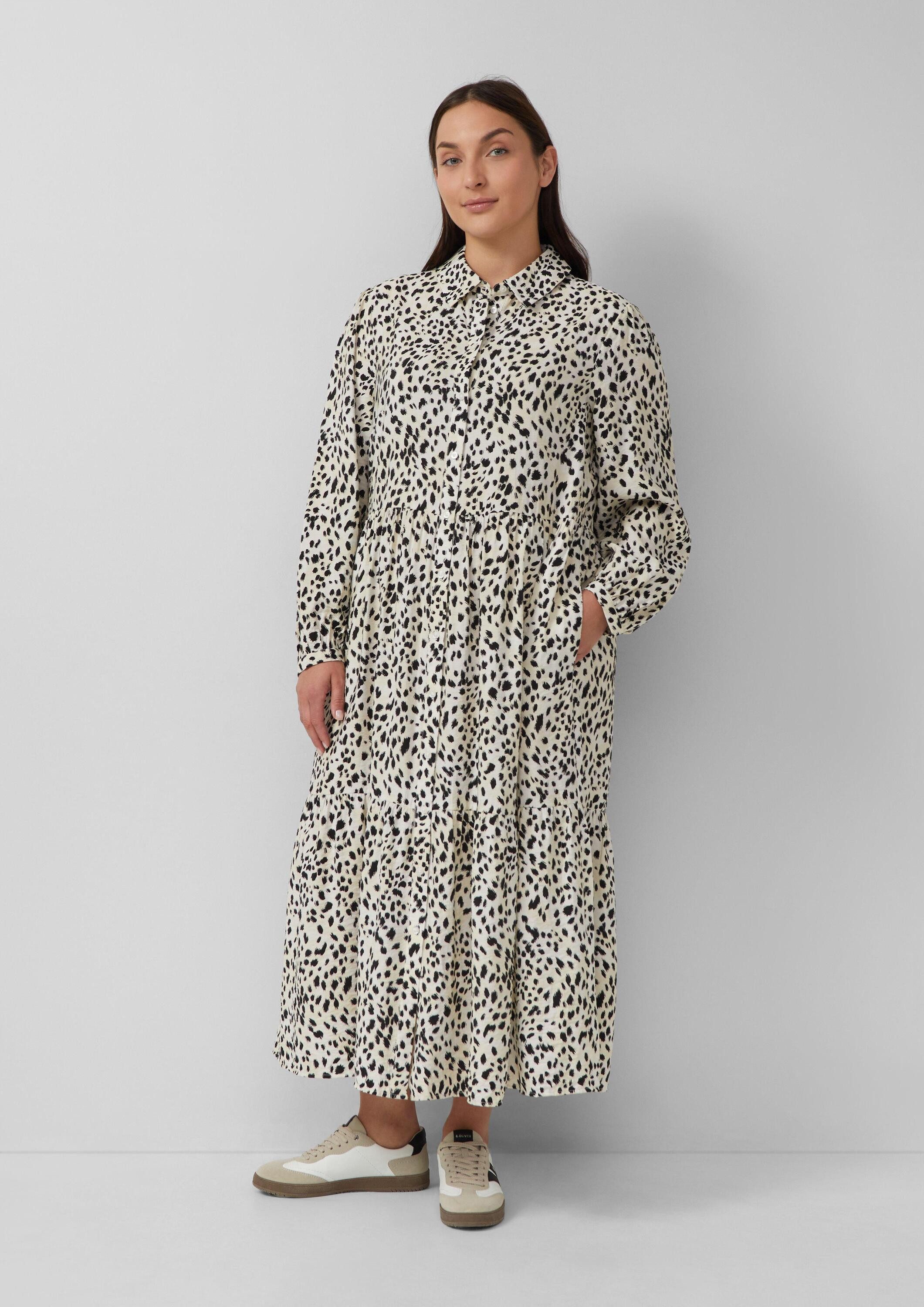 s.Oliver Midikleid Kleid Viskosemix-Kleid mit Hemdkragen und Raffung