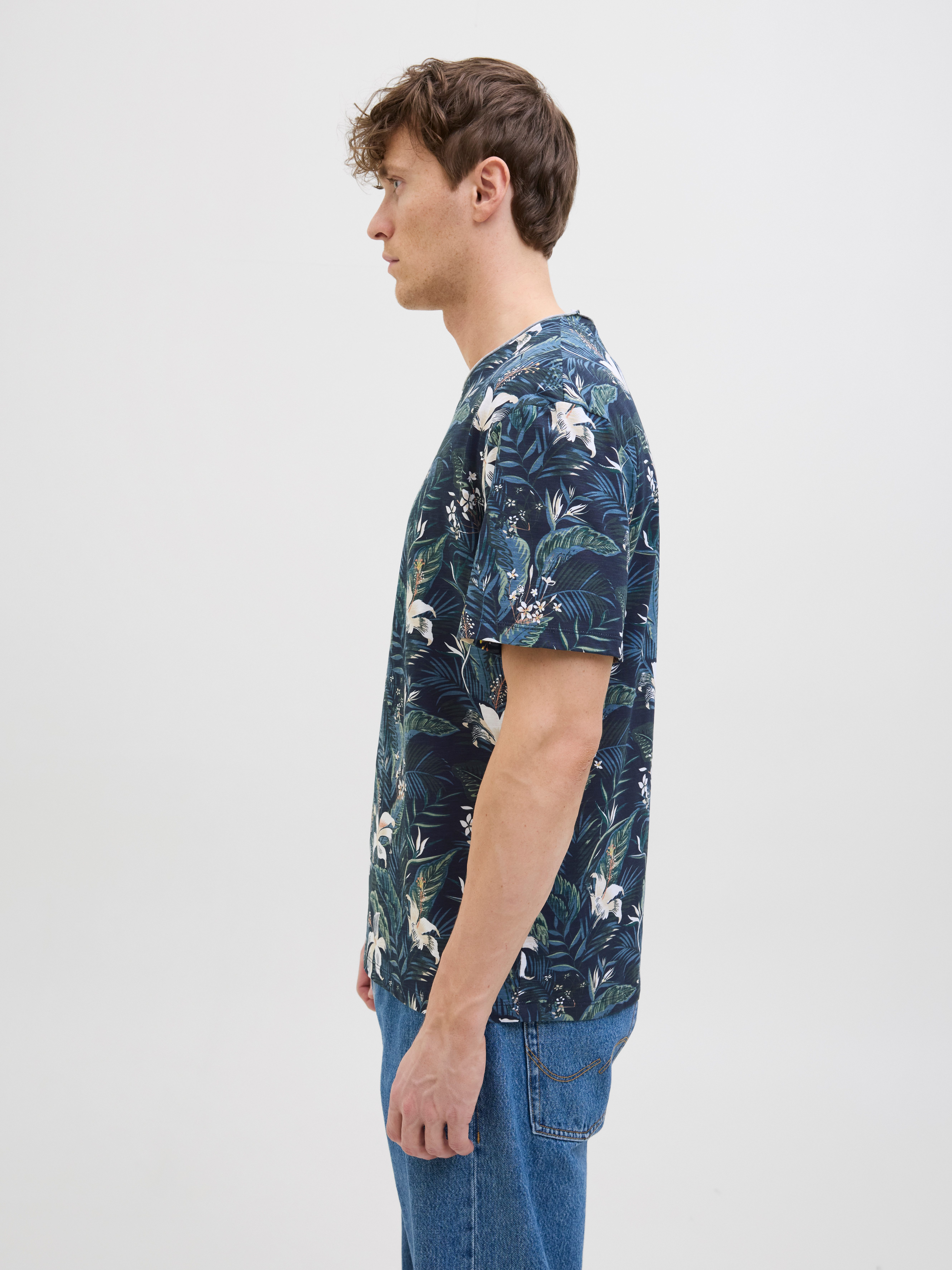Jack & Jones Rundhalsshirt JJEBRYAN AOP günstig online kaufen