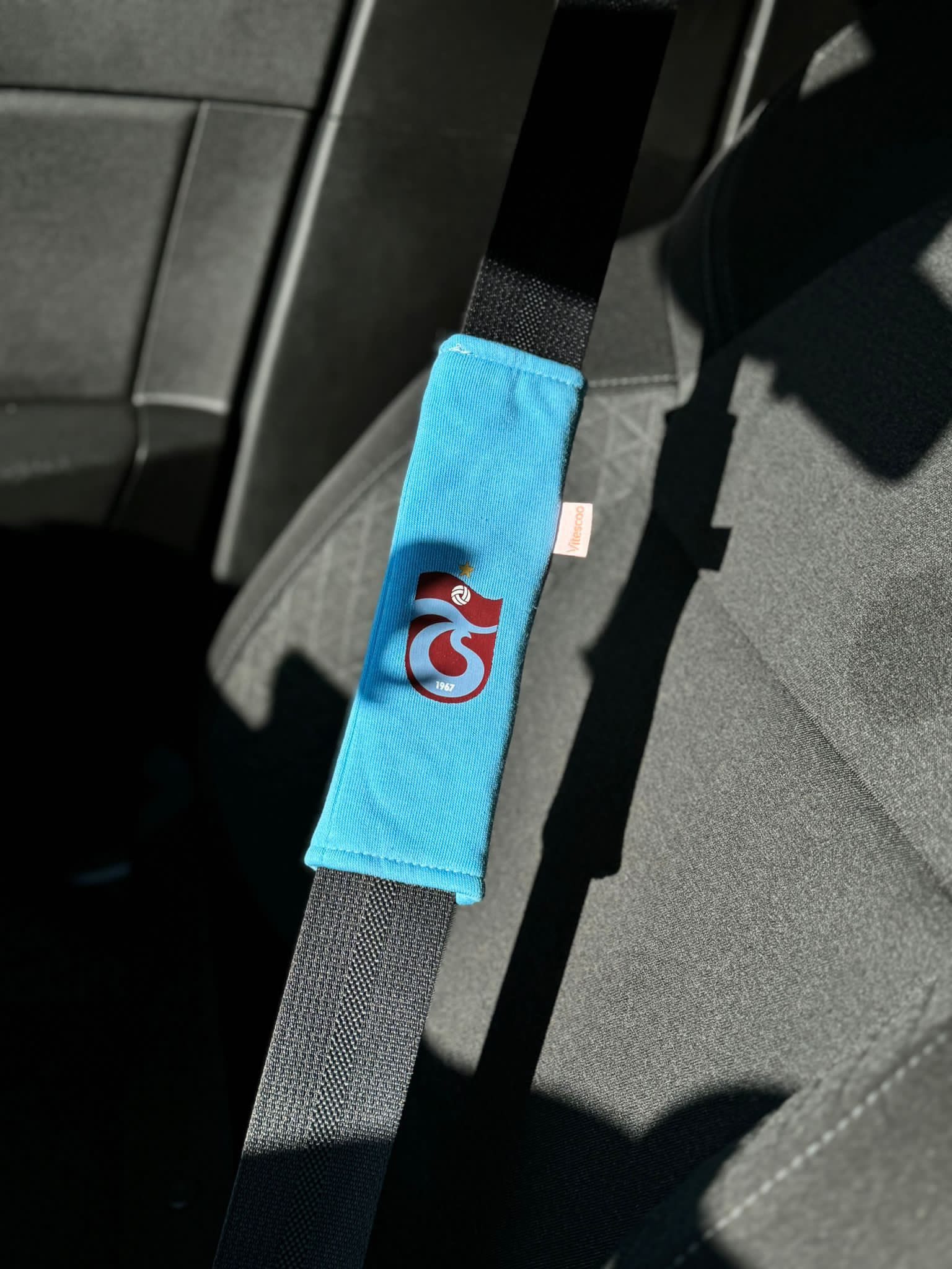 Stelby Gurtpolster Trabzonspor Auto Schulterpolster für Sicherheitsgurt, (einzeln, 2er Set oder 4er Set, 1 St), weiche Polsterung, vielseitig einsetzbar