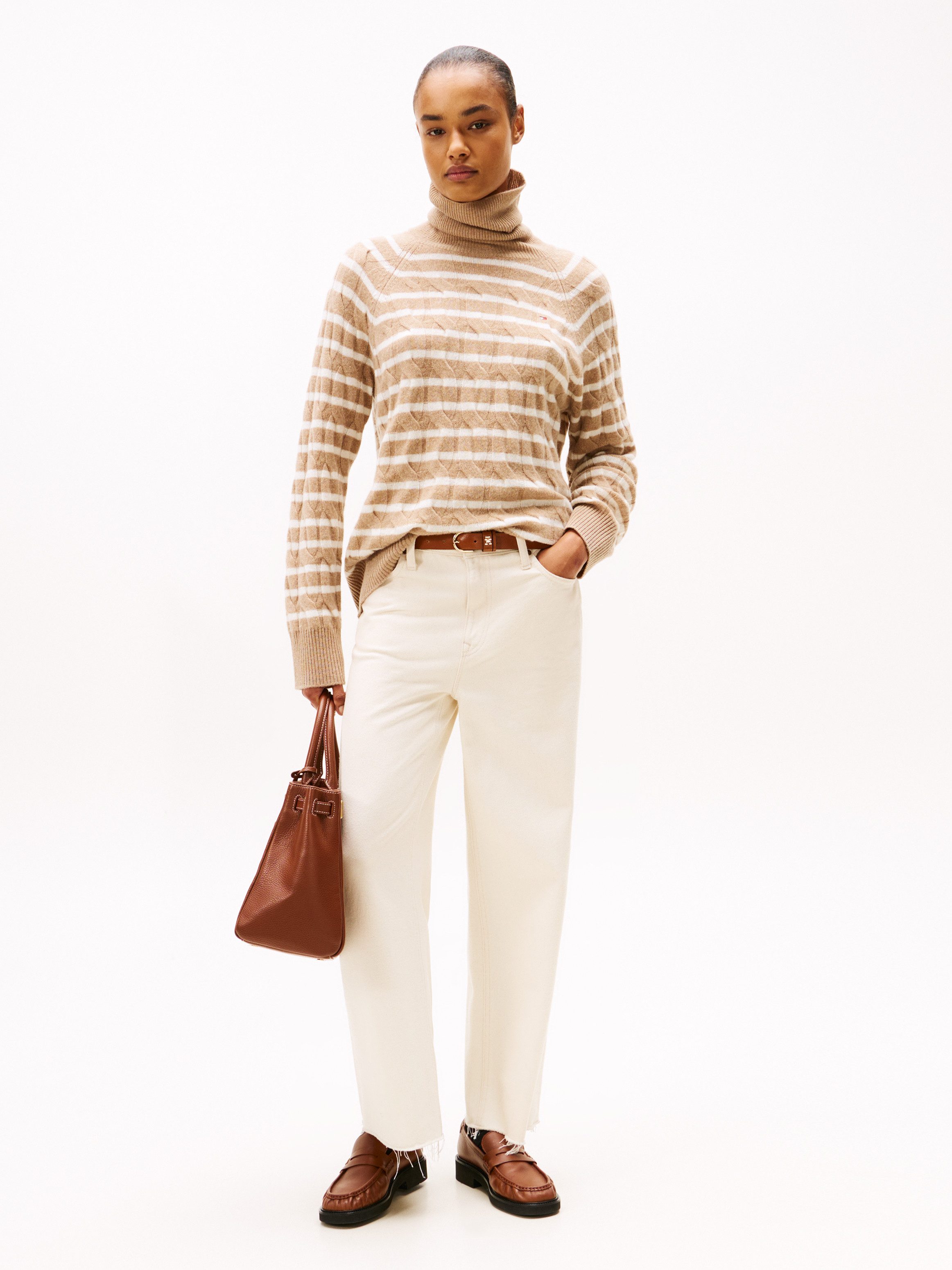 Tommy Hilfiger Rollkragenpullover SOFT WOOL CABLE ROLL-NK LS SWT mit Zopfmuster, aus reiner Wolle