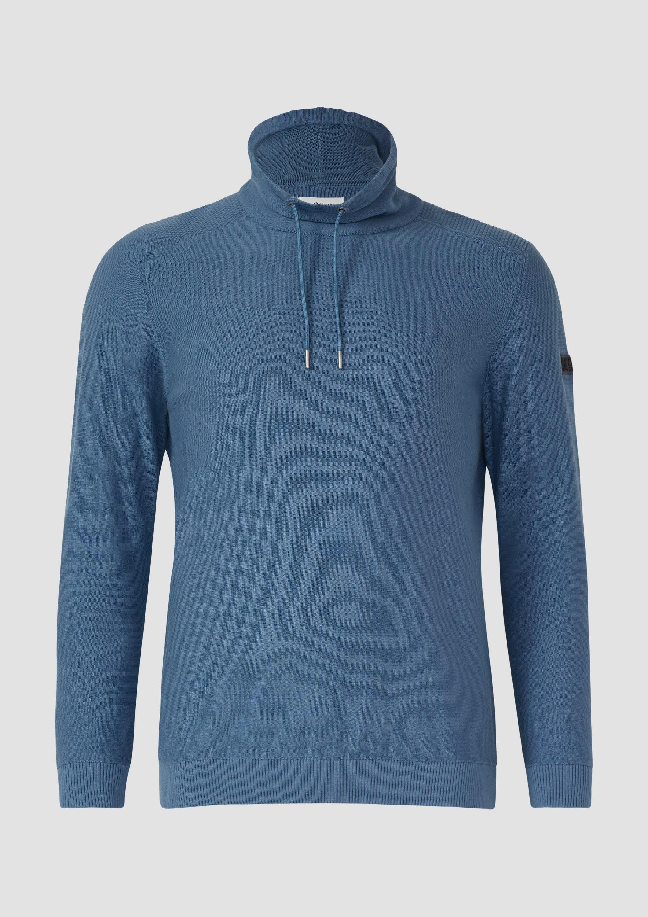 s.Oliver Longpullover Strickpullover Leichter Pullover mit Snood-Kragen und Logo-Detail