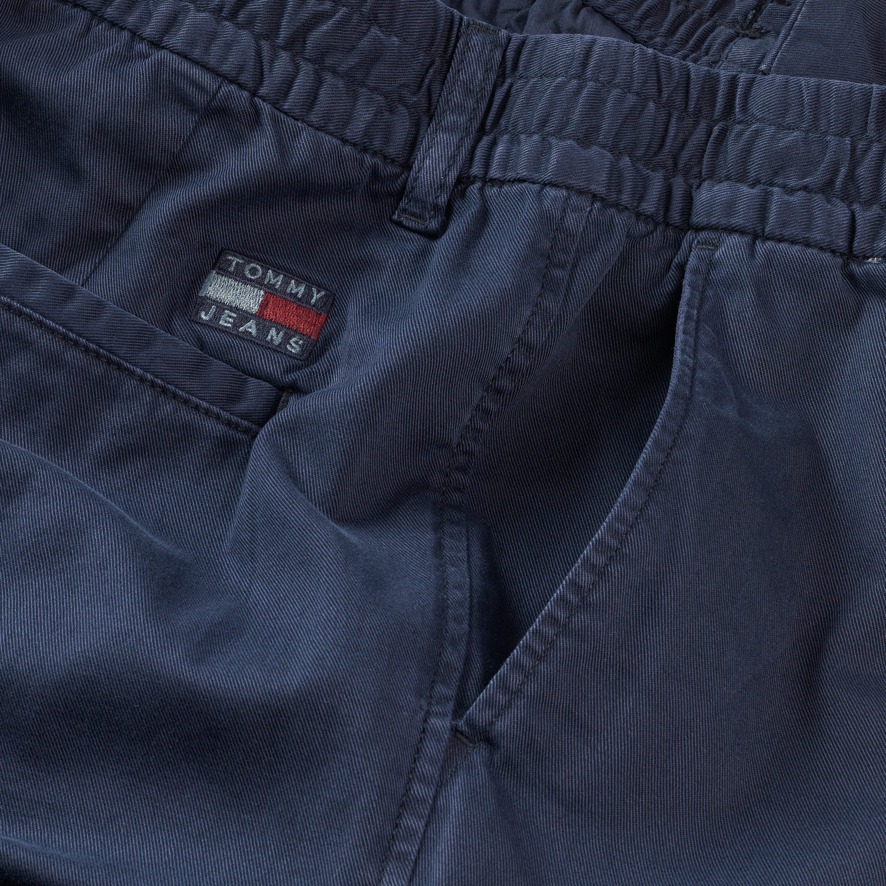 Tommy Jeans Stoffhose TJM ISAAC LIGHT COTTON PANTS Mit Gürtelschlaufen