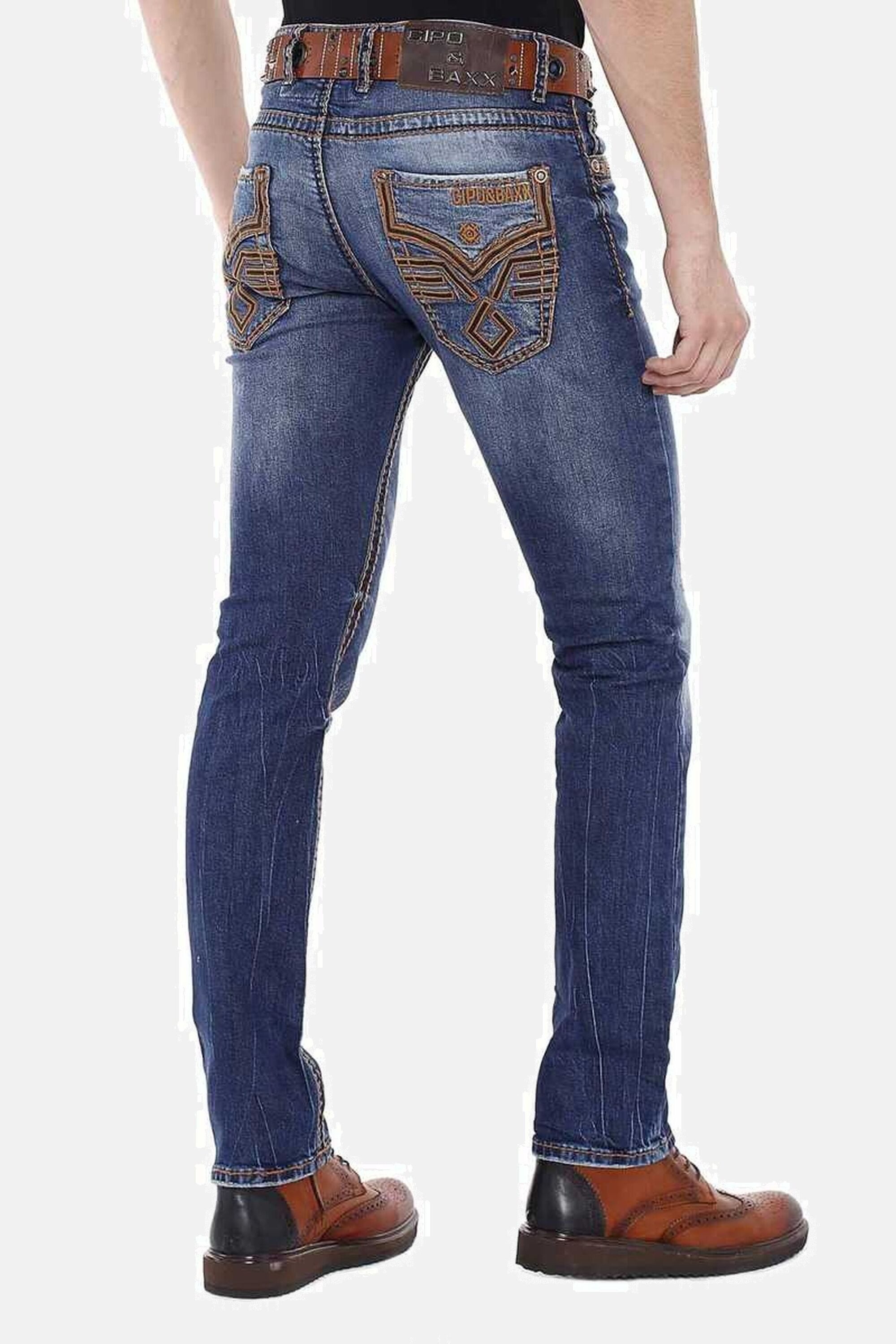 Cipo & Baxx Slim-fit-Jeans Jeans mit bestickten Gesäßtaschen, CD-483