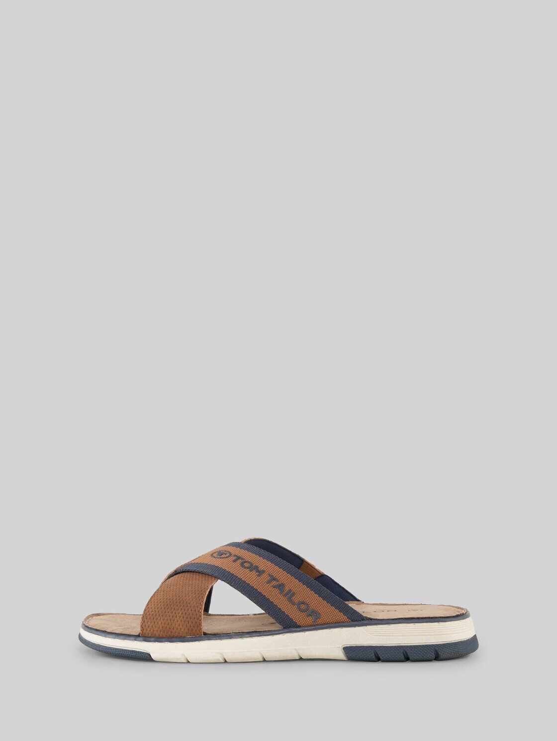TOM TAILOR Shoes Licence Sandale (1-tlg) Slides mit Logo-Applikation