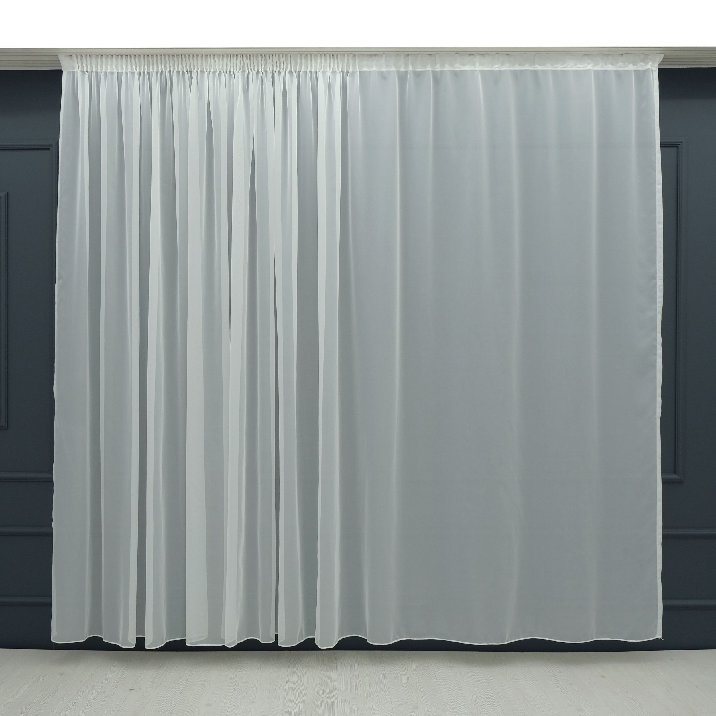 Gardinen by Justyna Gardine Gardine Voile Weiß mit Kräuselband und Bleiband (1 St), Kräuselband, halbtransparent, Fertiggardine,(Raffverhältnis 1:2),Halbtransparent,Pflegeleicht,Store