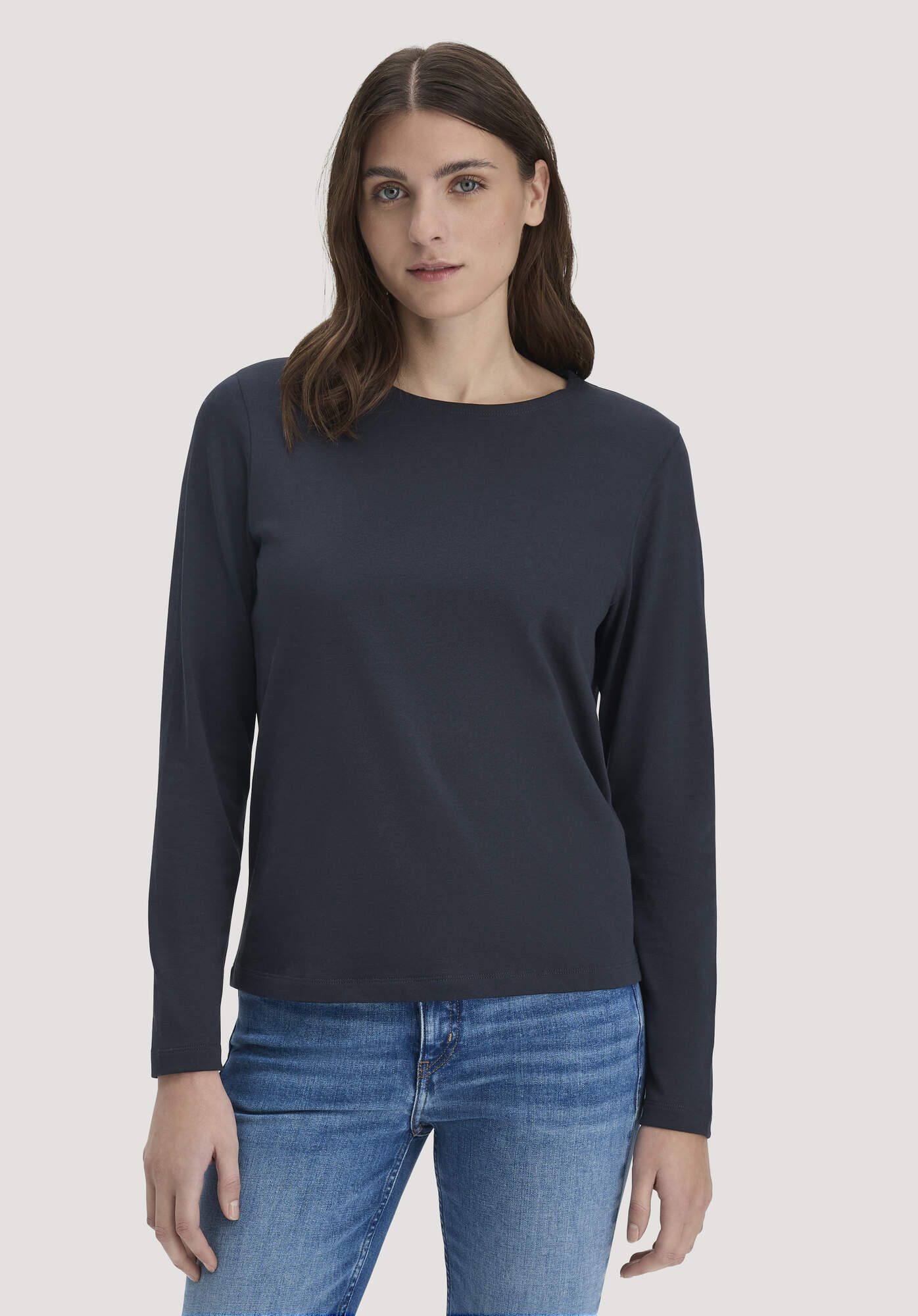 Hessnatur T-Shirt Langarm Regular aus reiner Bio-Baumwolle (1-tlg)