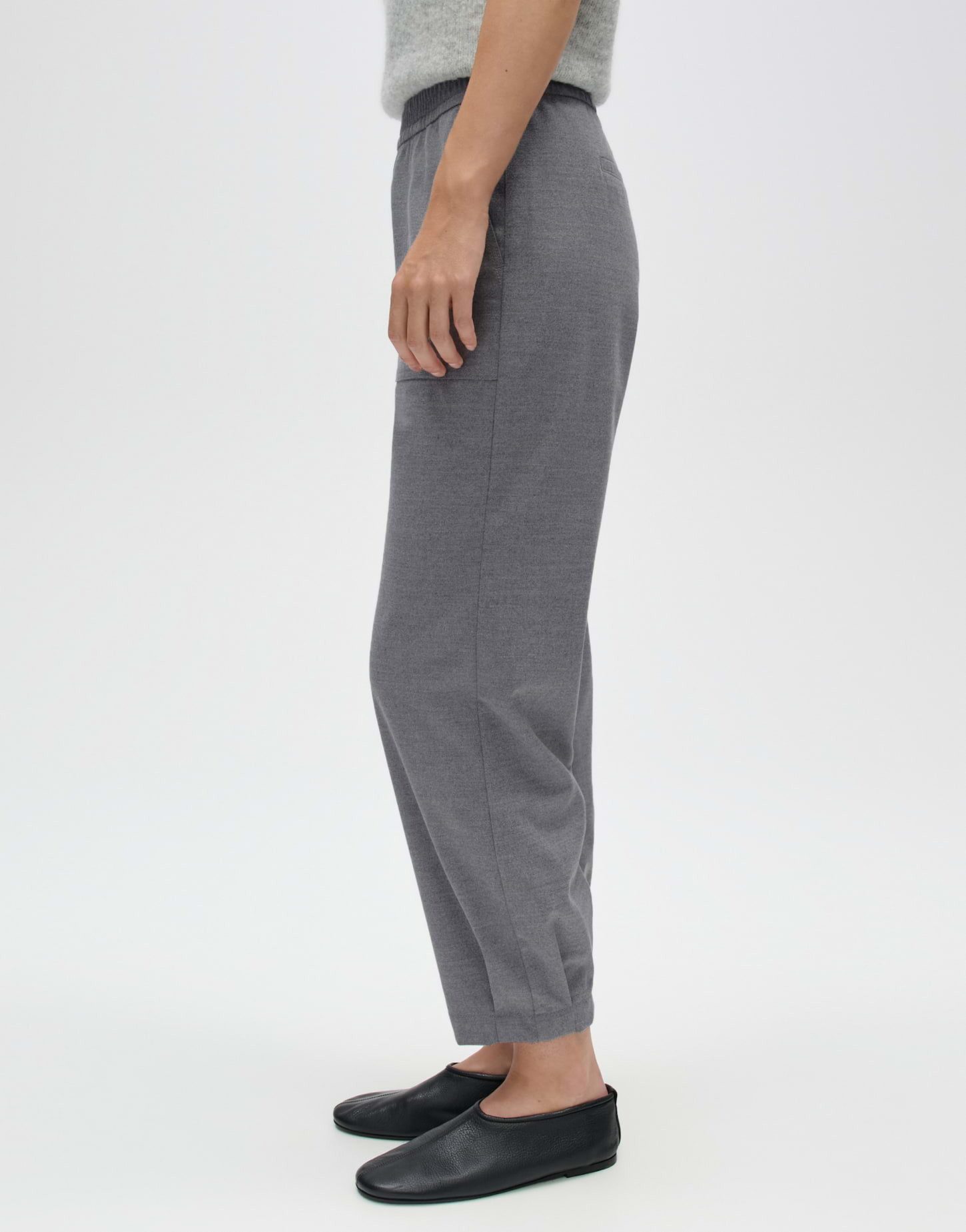 OPUS Stoffhose mit Cargotaschen Schmal zulaufendes Bein mit Cargotaschen und Komfortbund – Bild 5 von 5