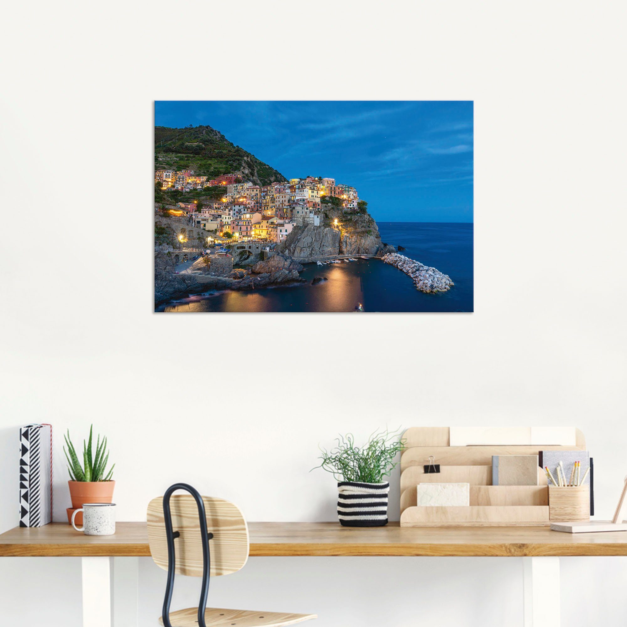 Manarola (1 Küstenbilder blauen als Wandbild Poster Wandaufkleber Artland Größen Alubild, Leinwandbild, versch. in zur Beleuchtetes Stunde, St), oder