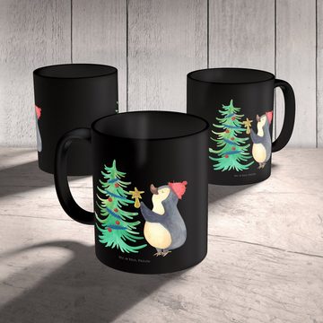 Mr. & Mrs. Panda Tasse Pinguin Weihnachtsbaum - Schwarz - Geschenk, Weihnachtsdeko, Winter, Keramik Schwarz, Einzigartiges Botschaft
