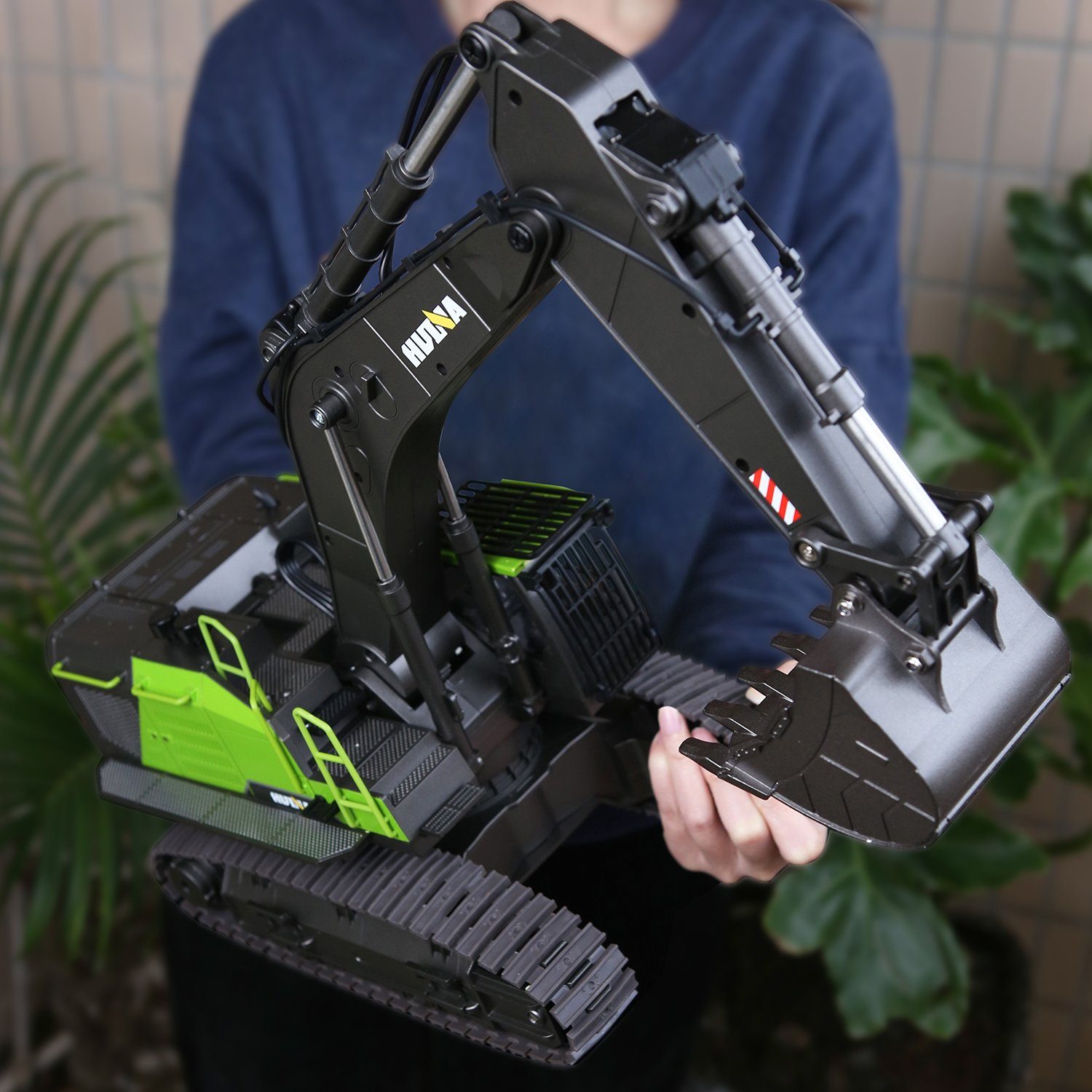 Esun RC-Bagger Ferngesteuerter bagger spielzeug, rc bagger baustellenfahrzeuge kinder (SET, Komplettset), 1:14Metallschaufel ferngesteuert mit 2 Akku und 3 Anbaugeräte