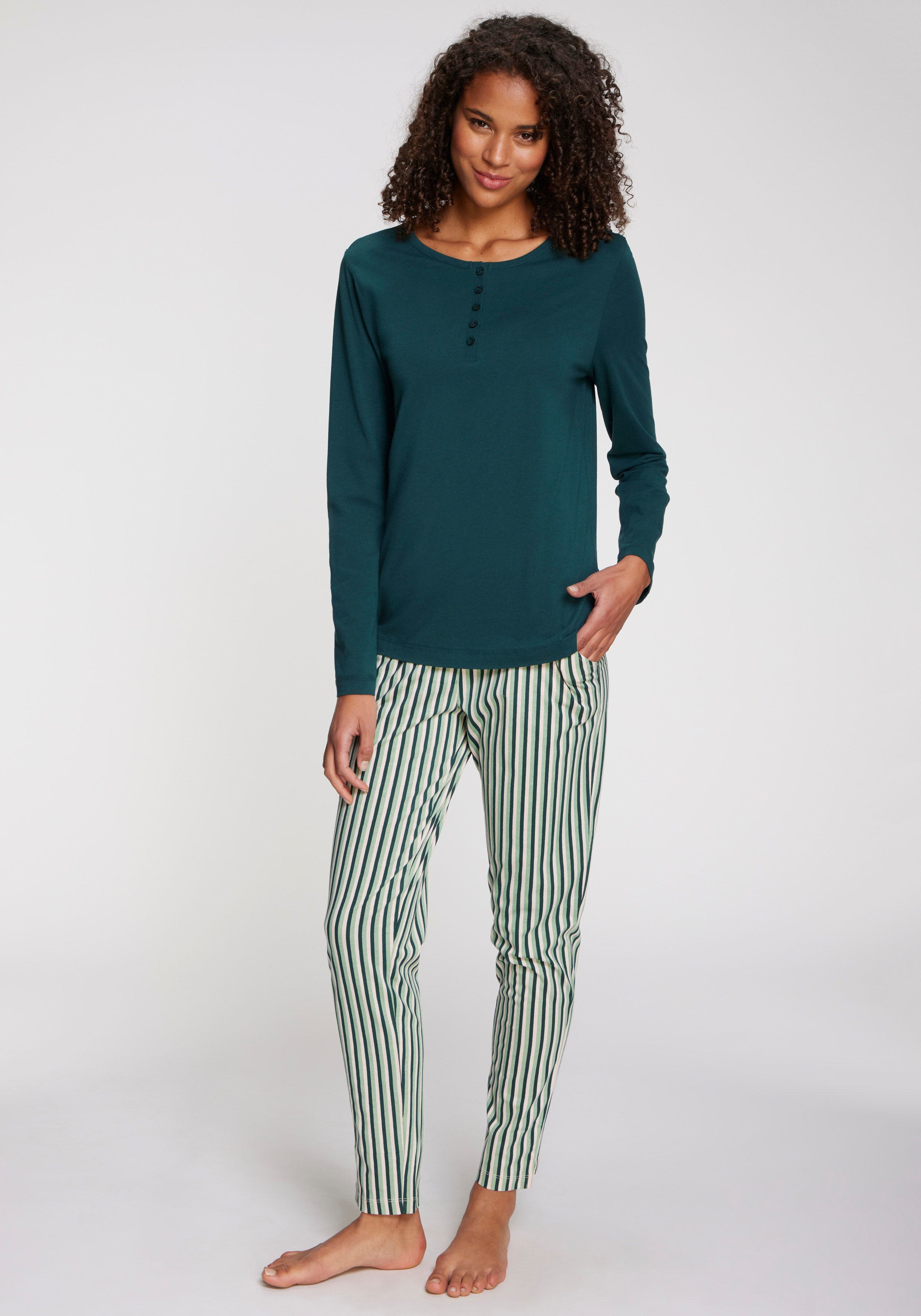 s.Oliver Pyjamahose mit schönem Allovermuster