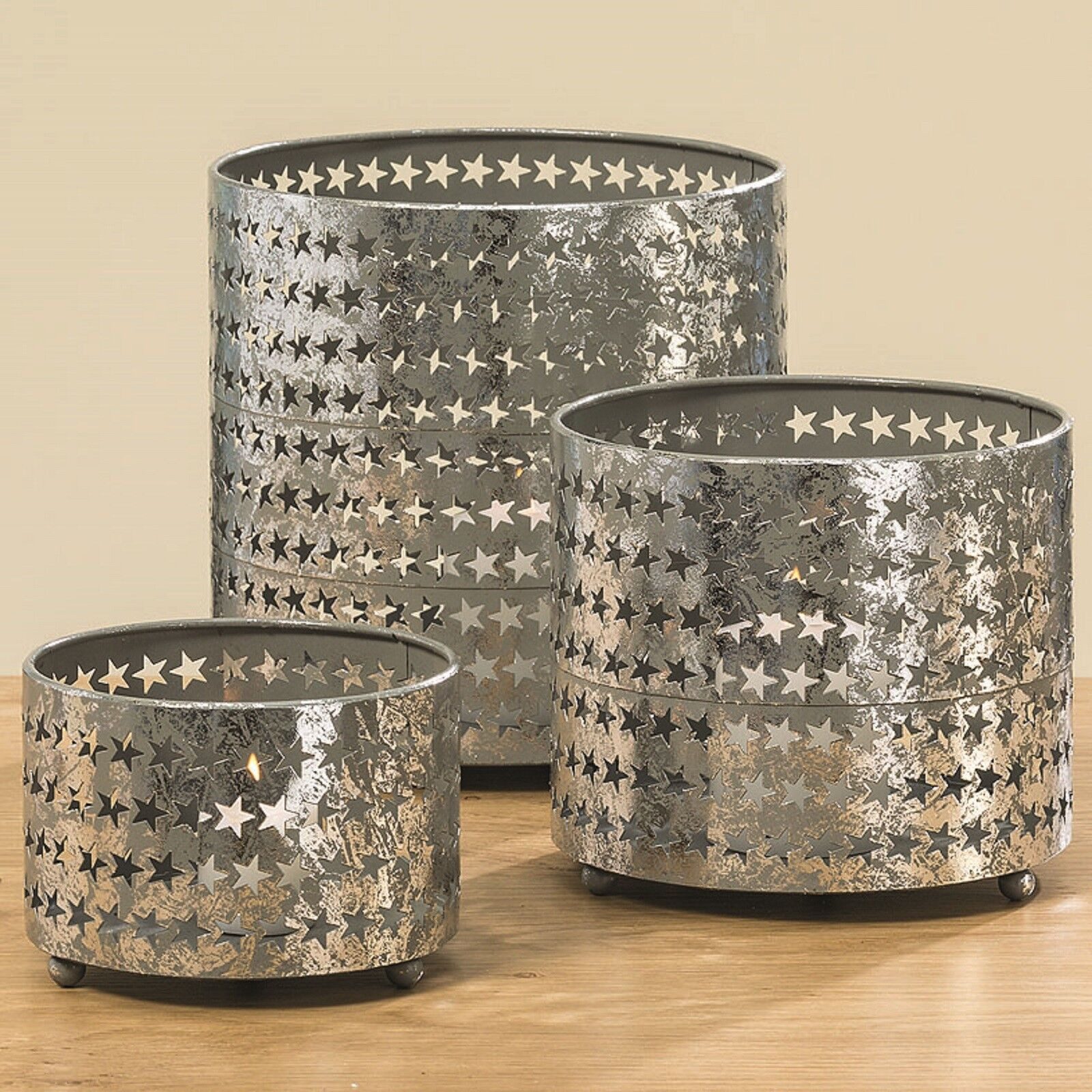 BOLTZE GRUPPE GmbH Windlicht Windlicht Jennifer Eisen silber H10/15/21 cm Sterne 3er Set
