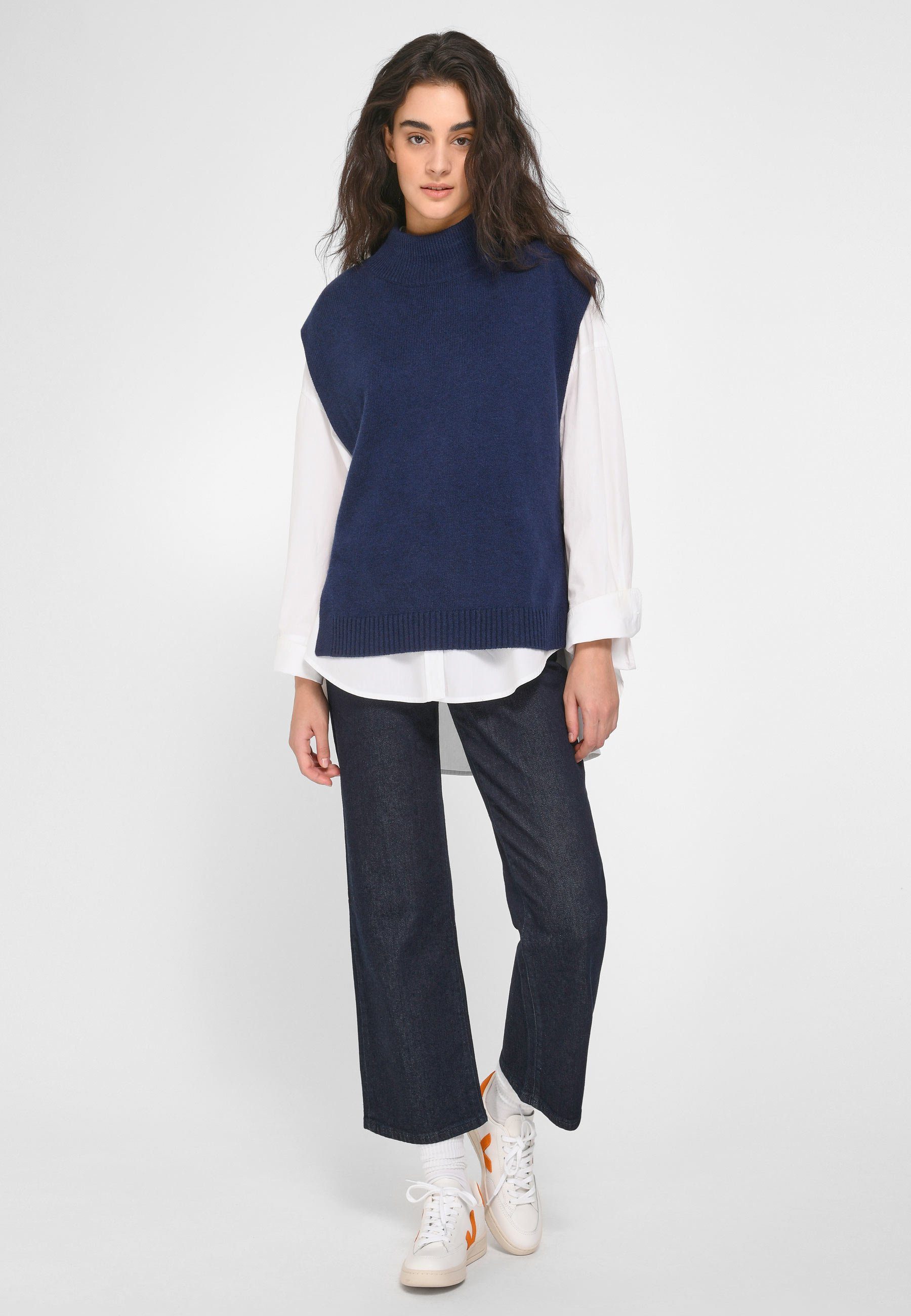 New navy Wool Pullunder include
