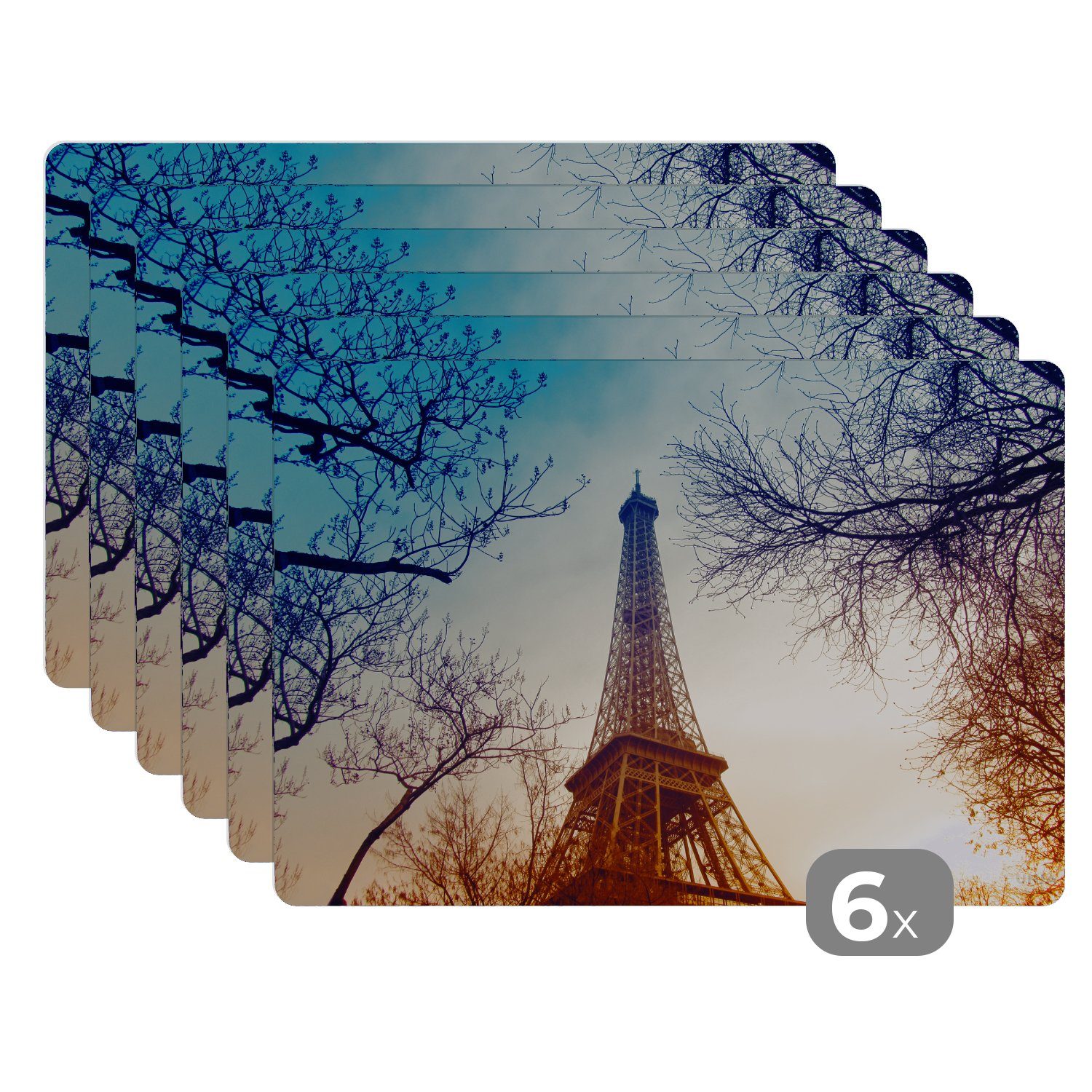 Platzset, Der Eiffelturm in Kombination mit kahlen Herbstzweigen und einer tief, MuchoWow, (6-St), Platzset, Platzdecken, Platzmatte, Tischmatten, Schmutzabweisend