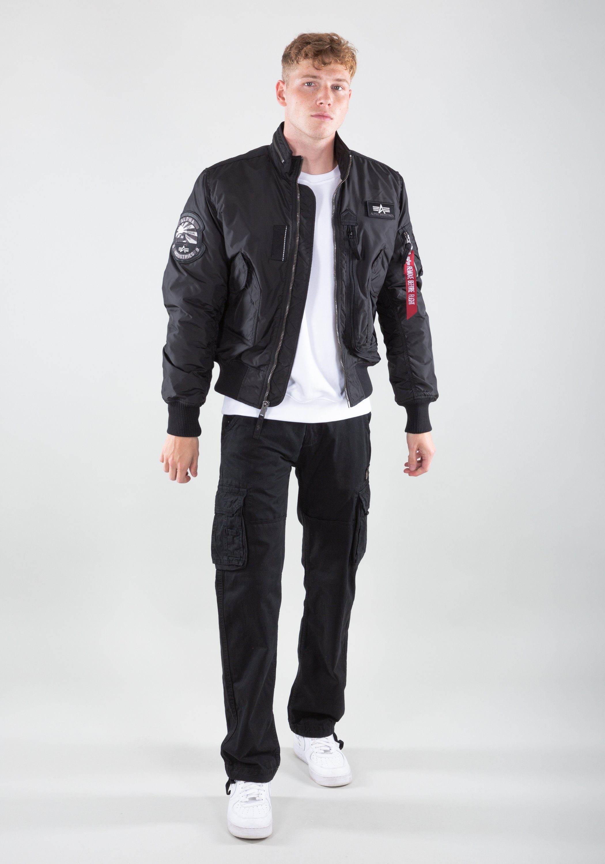 Industries & Alpha Flight - Bomber Men Bomberjacke Jackets Engine Industries Alpha black