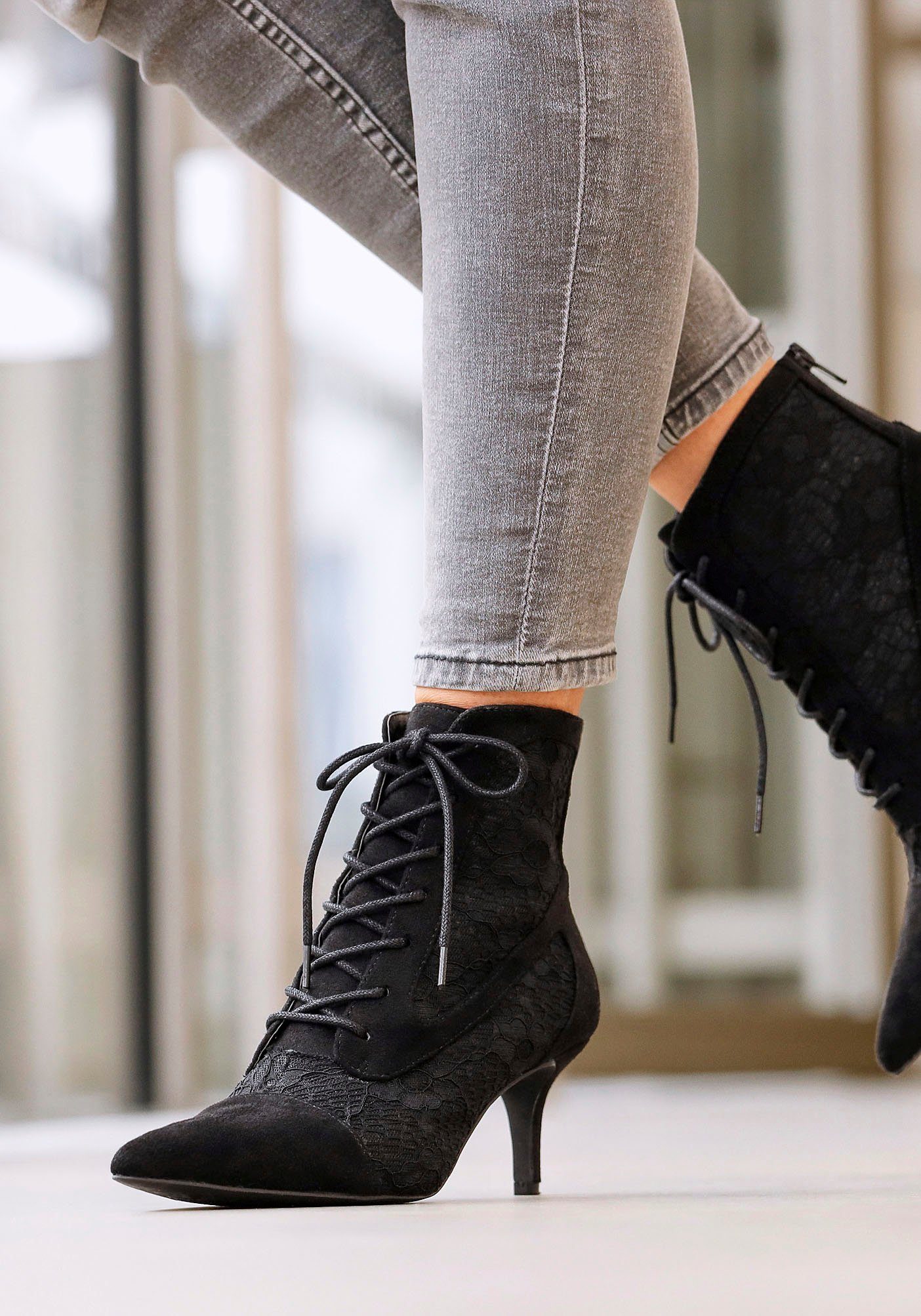 LASCANA Sommerstiefelette Schnürstiefelette in sexy Spitzen Optik, Stiefel günstig online kaufen