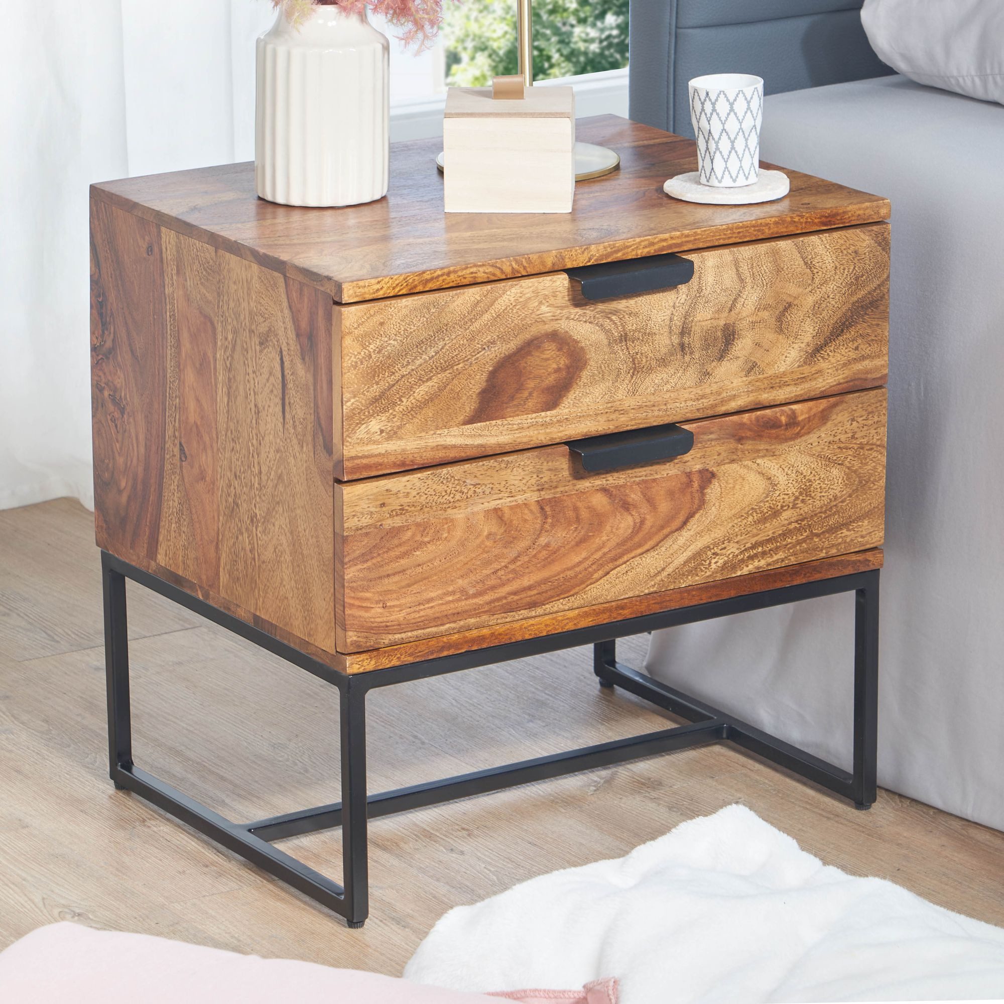 furnicato Nachttisch Nachtkästchen Massivholz Walnuss Finish 50x40x51 cm Braun, Herausnehmbare Schubladen Nachtschrank für dein Boxspringbett