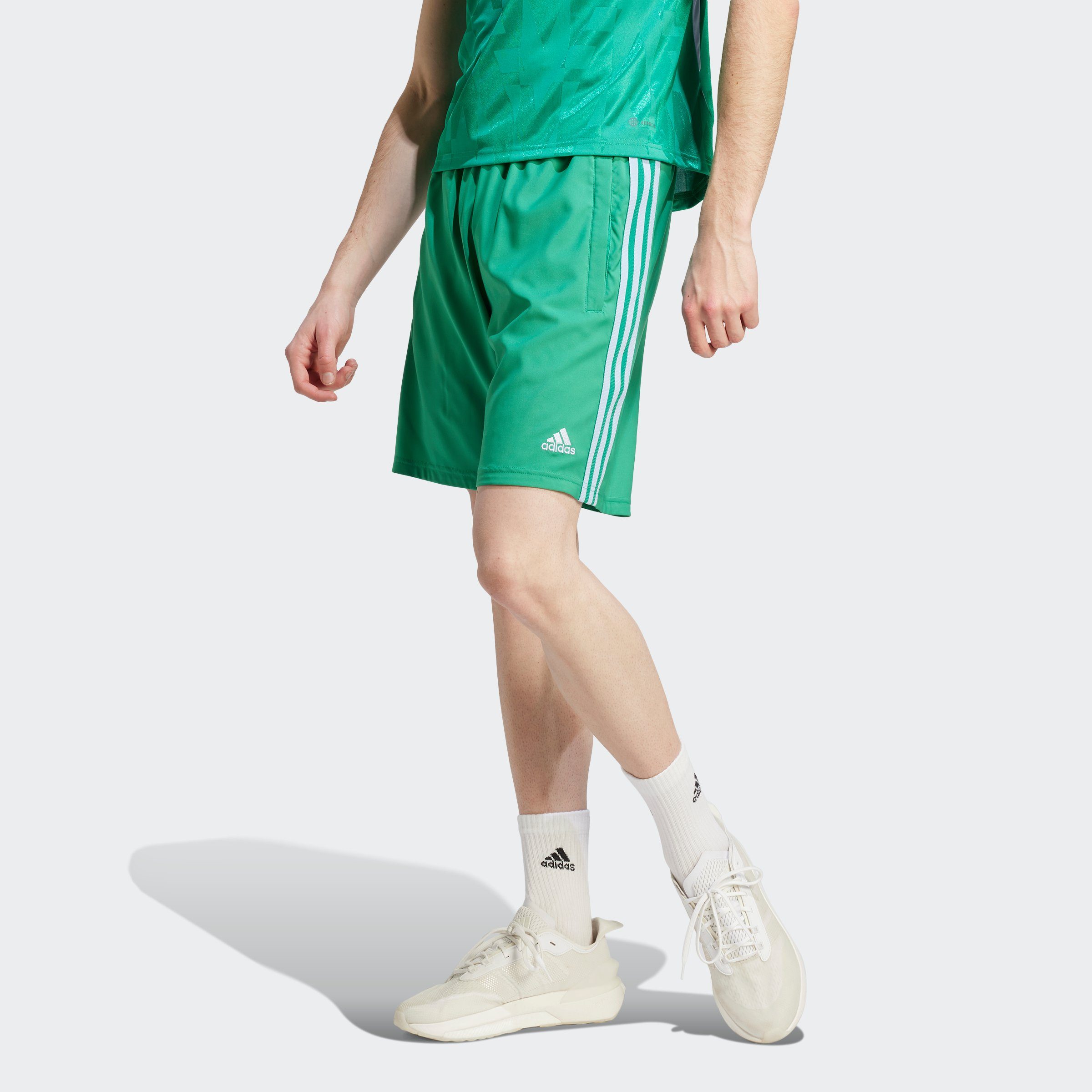 adidas Sportswear Shorts Court (1-tlg) Green Blue TIRO / Dawn