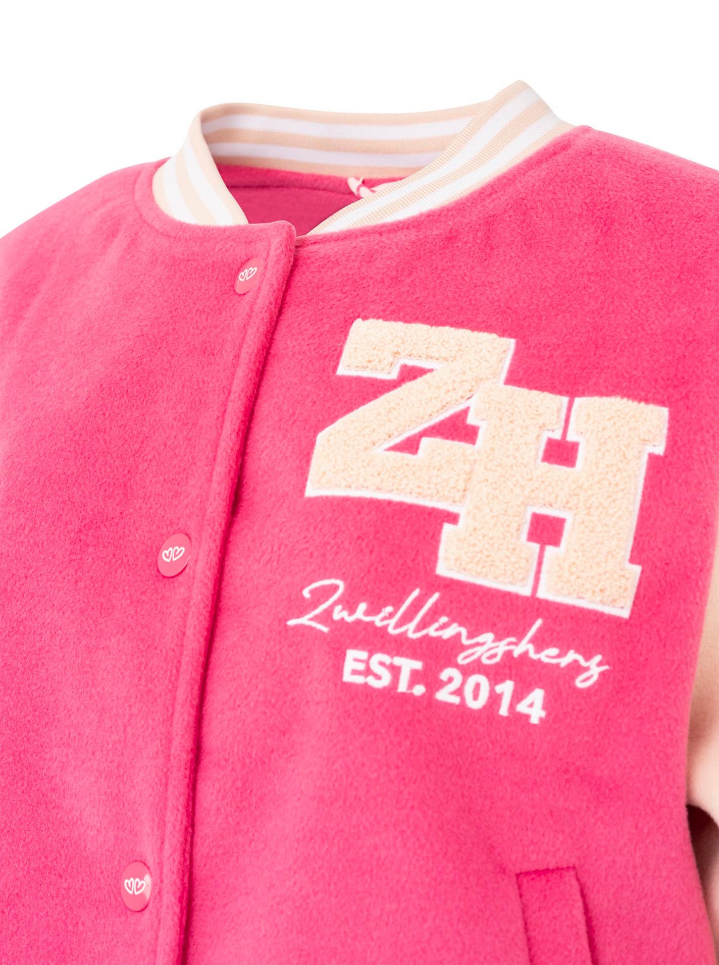 Zwillingsherz Bomberjacke „College Uni“ abgesetzte Ärmel, gestreifte Bündchen, Eingriffstaschen, Aufnäher – Bild 5 von 5