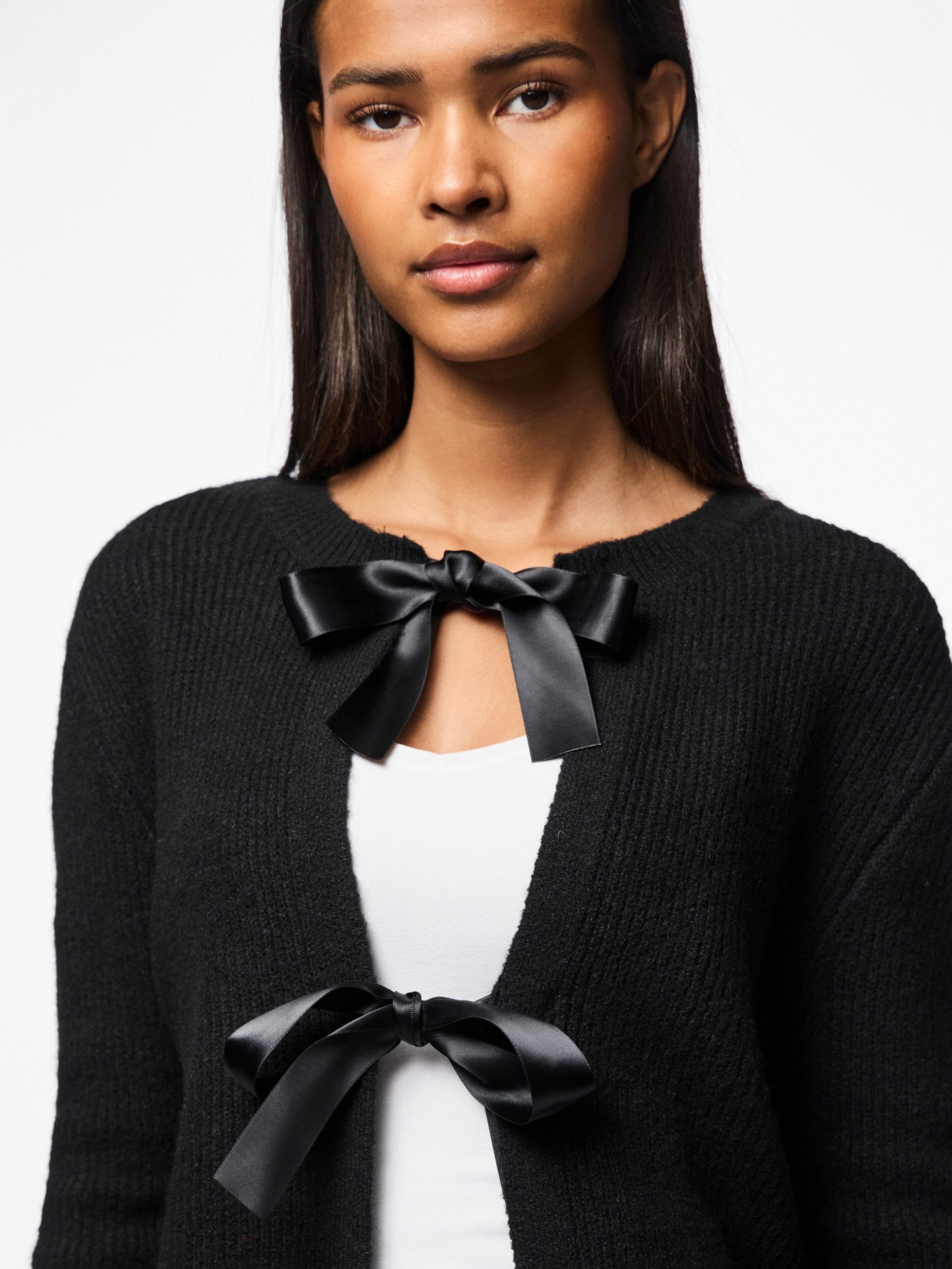 pieces Langarmshirt PCRILLY LS REVERSIBLE BOW KNIT BC