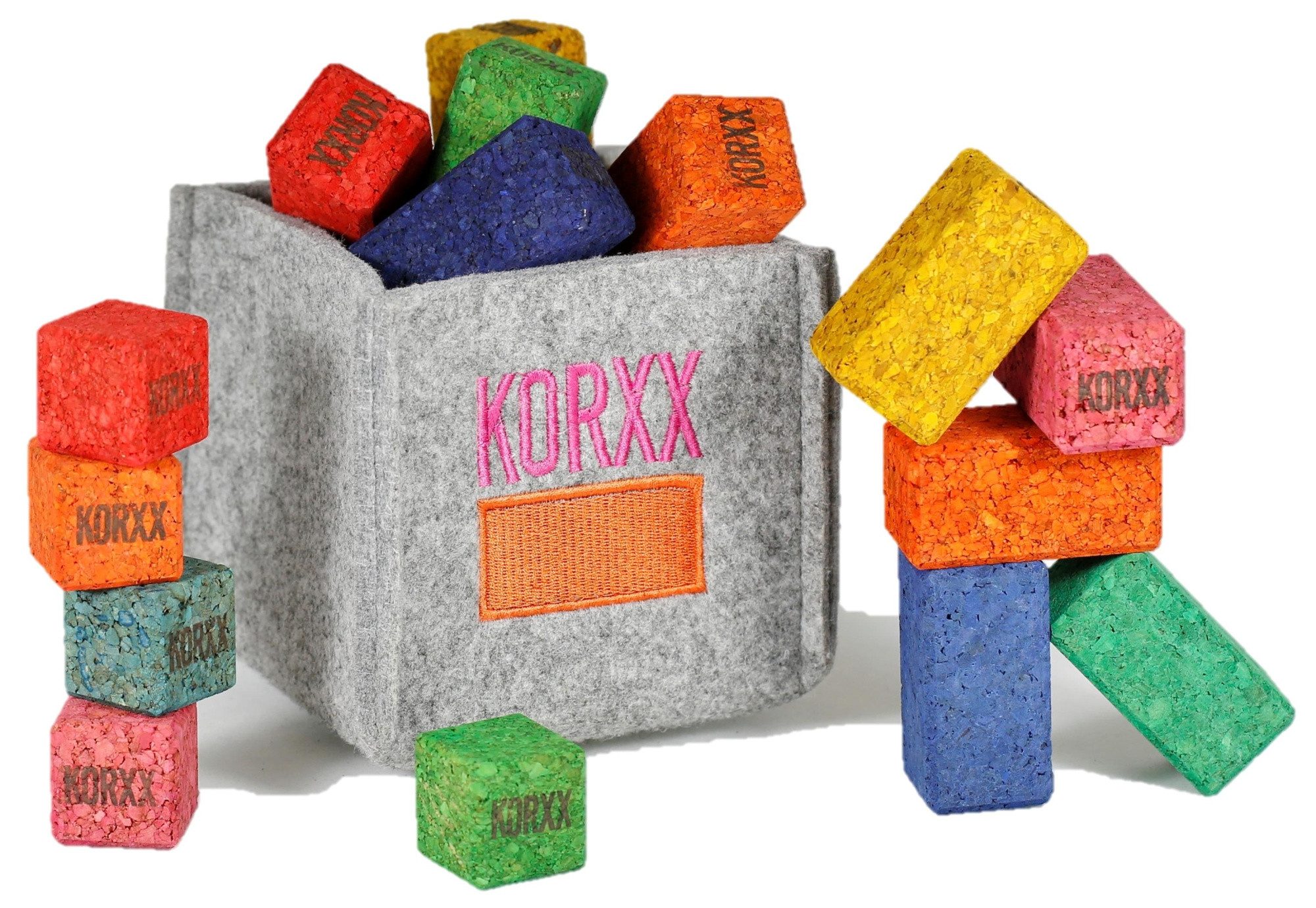 KORXX bunte mini Bauklötze aus Kork mit Filzbox und Beutel Spielbausteine, (17 mini Bausteine aus Kork farbig für unterwegs, Brickle C mit Mini Filzbox und Transportbeutel), Bausteine aus Kork zum kreativen spielen für unterwegs