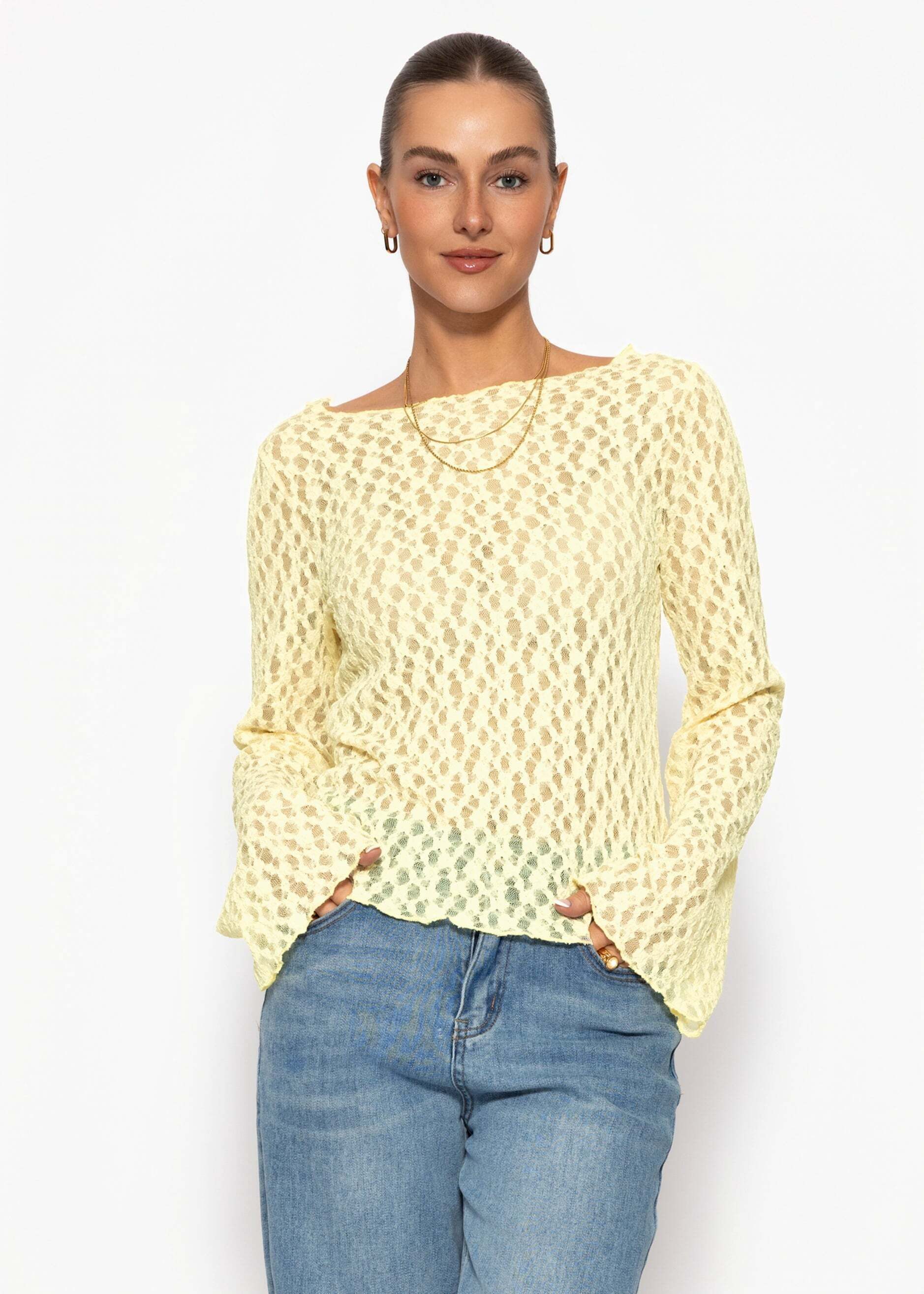 SASSYCLASSY Langarmshirt Spitzenshirt mit weiten Ärmeln für Damen Elegantes Langarmshirt mit floralem Muster in leichter Transparenz
