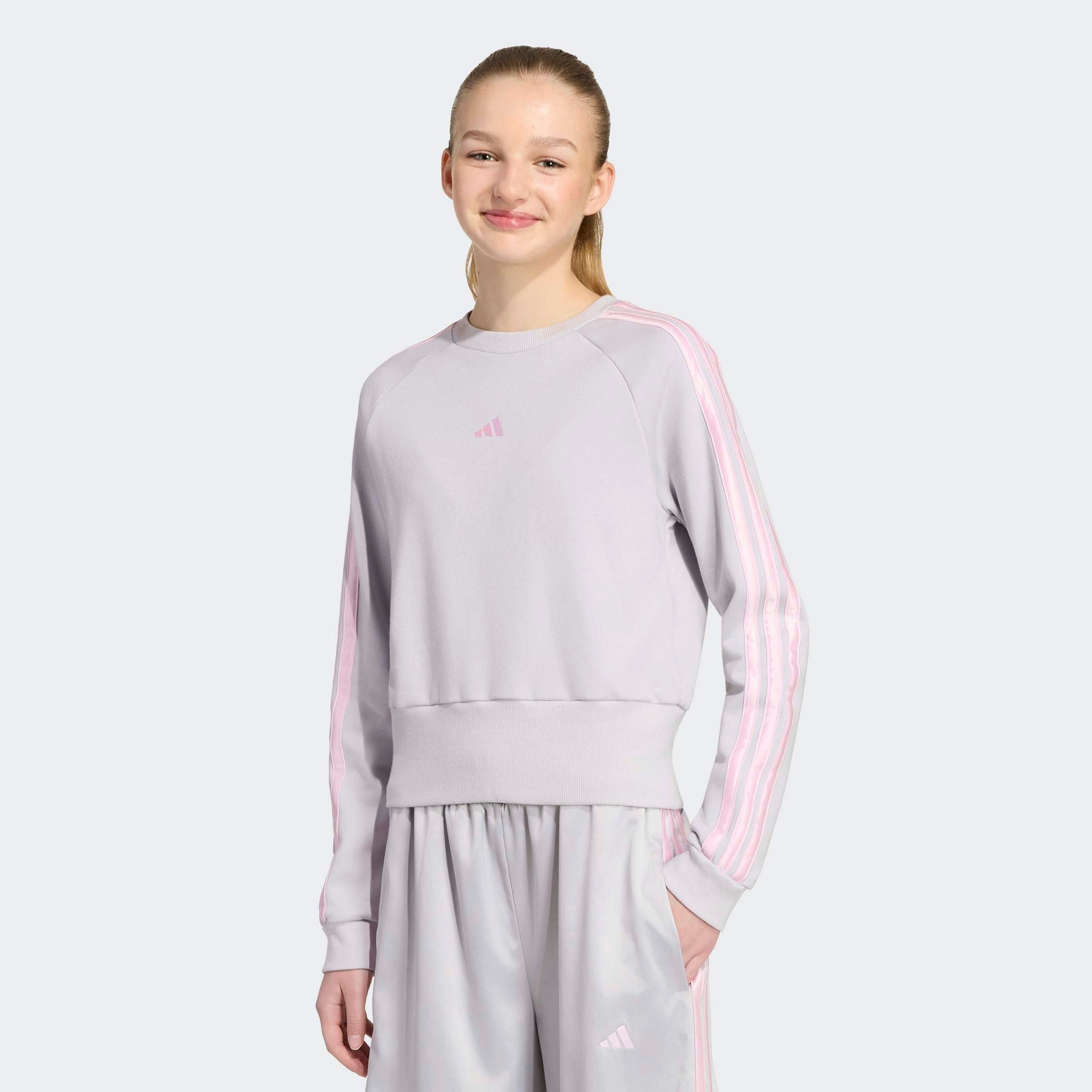 adidas Sportswear Sweatshirt SATIN